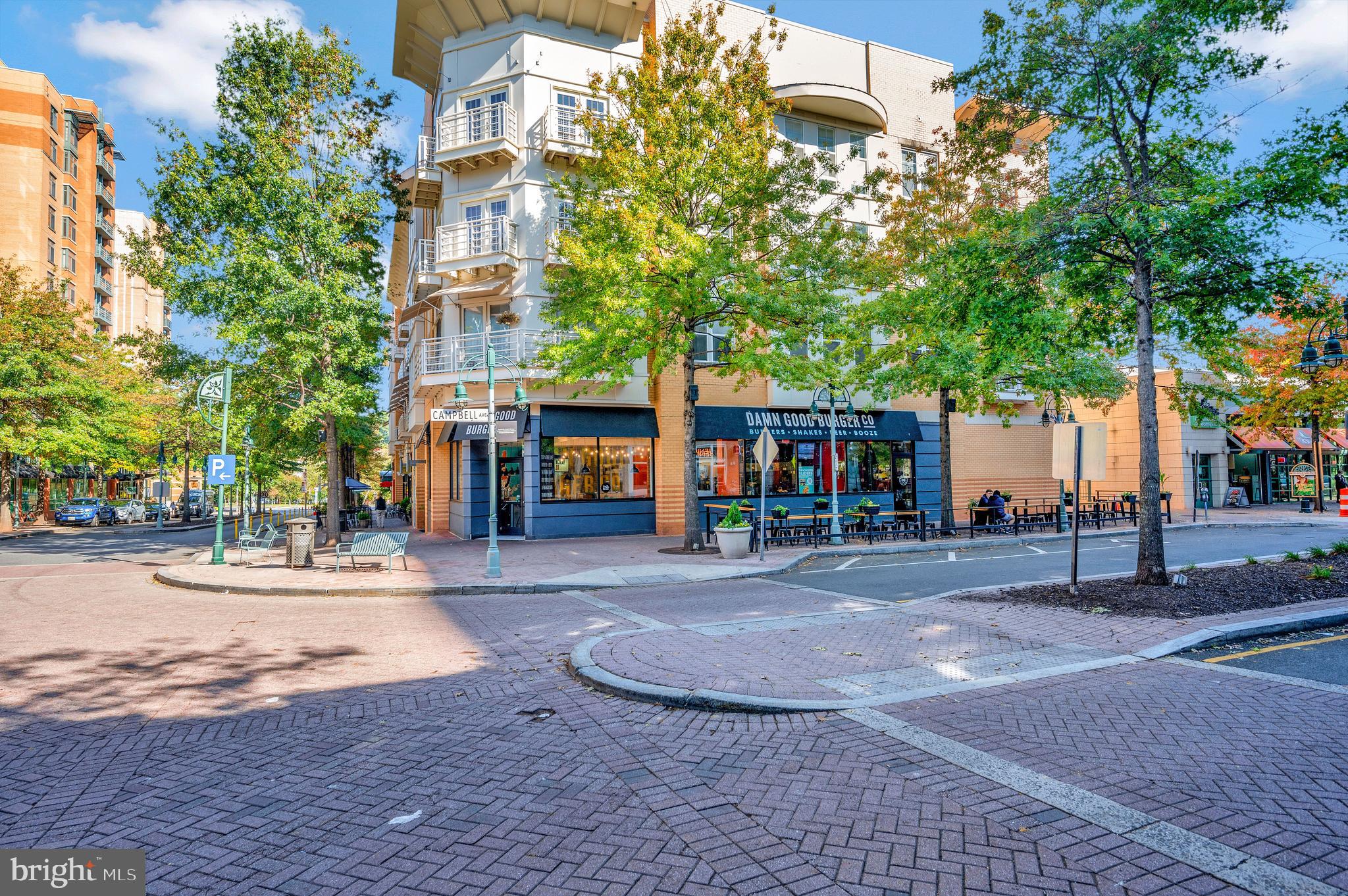 SHIRLINGTON VILLAGE - Residential
