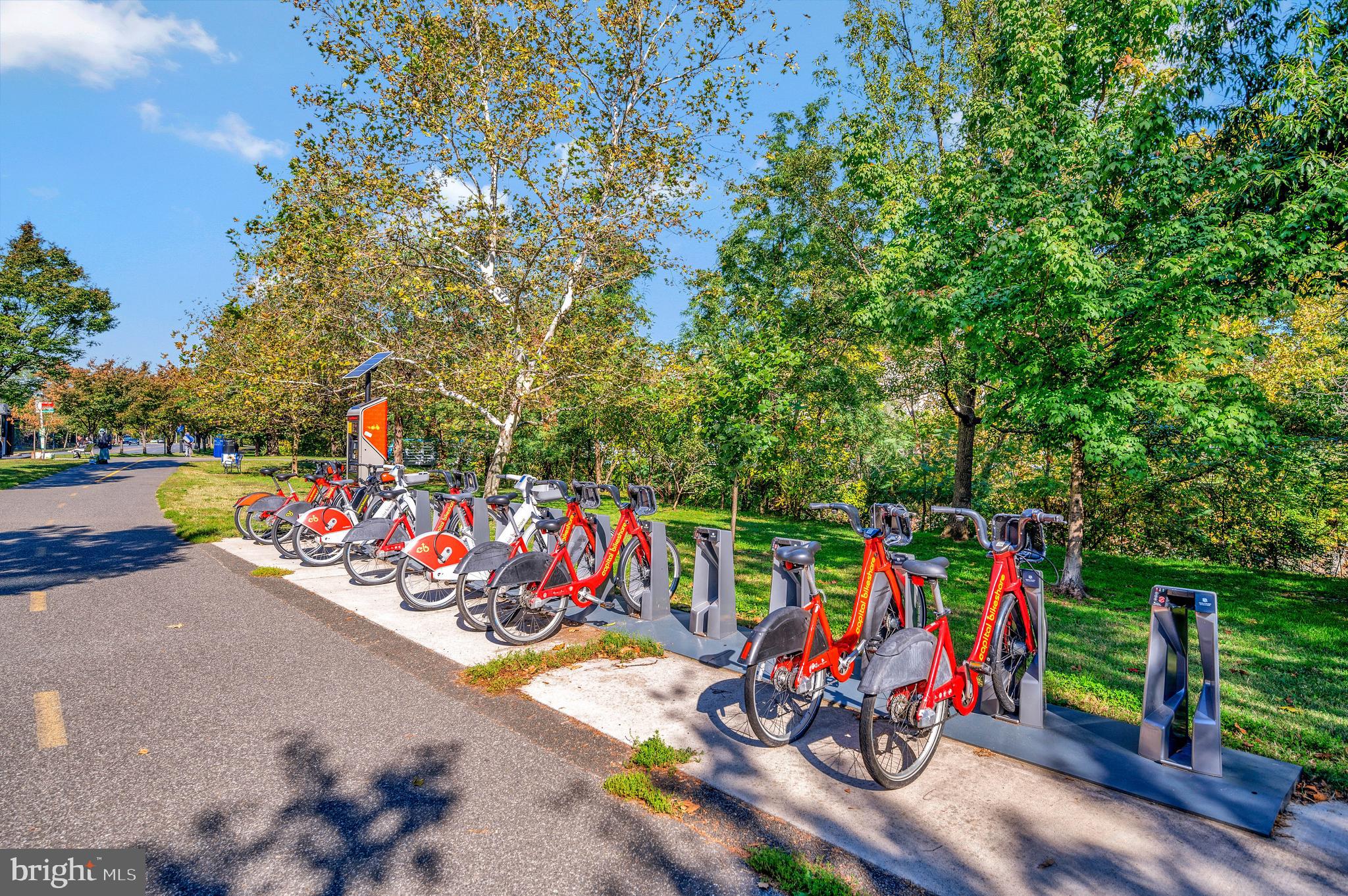 SHIRLINGTON VILLAGE - Residential