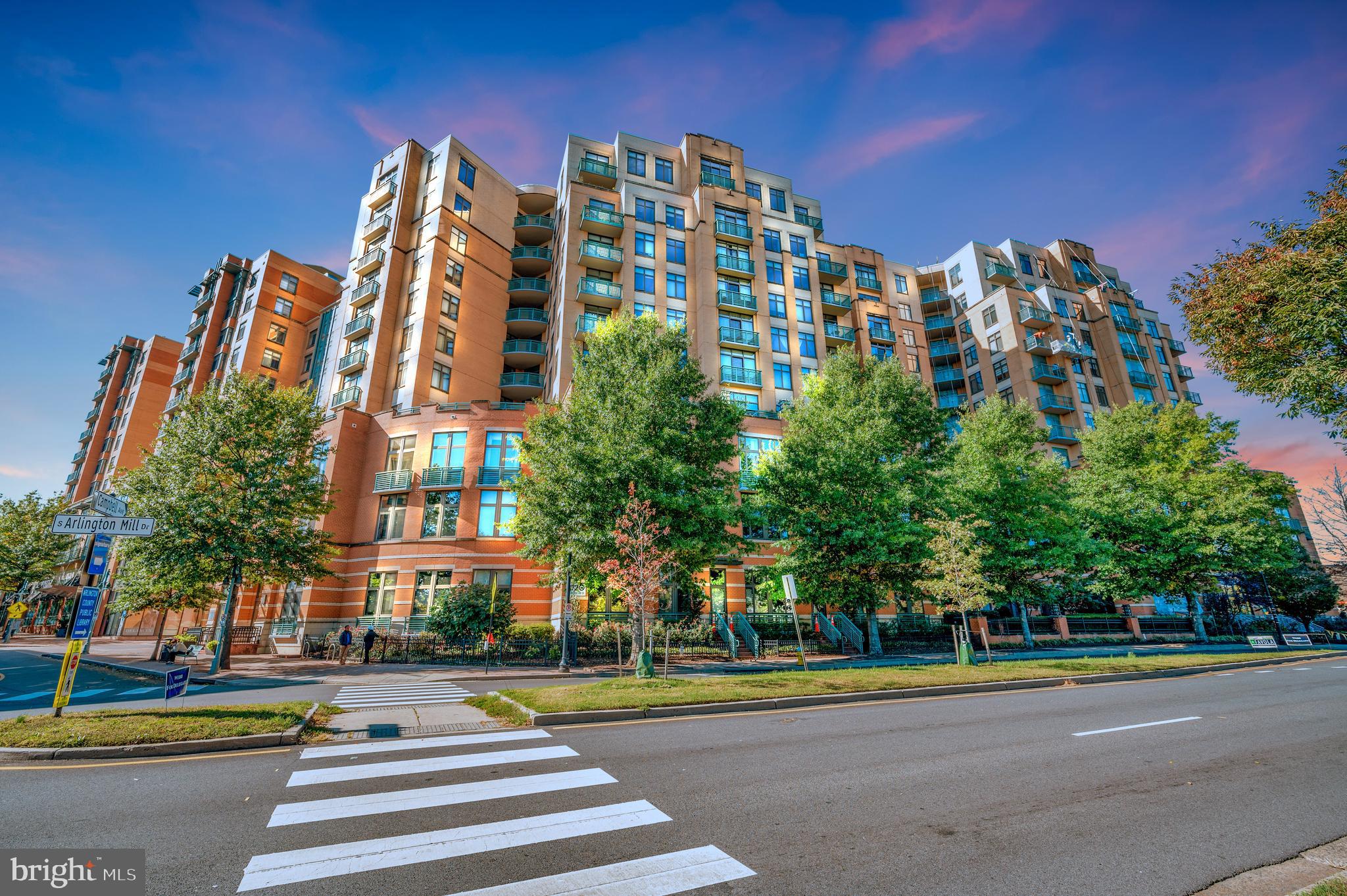 SHIRLINGTON VILLAGE - Residential