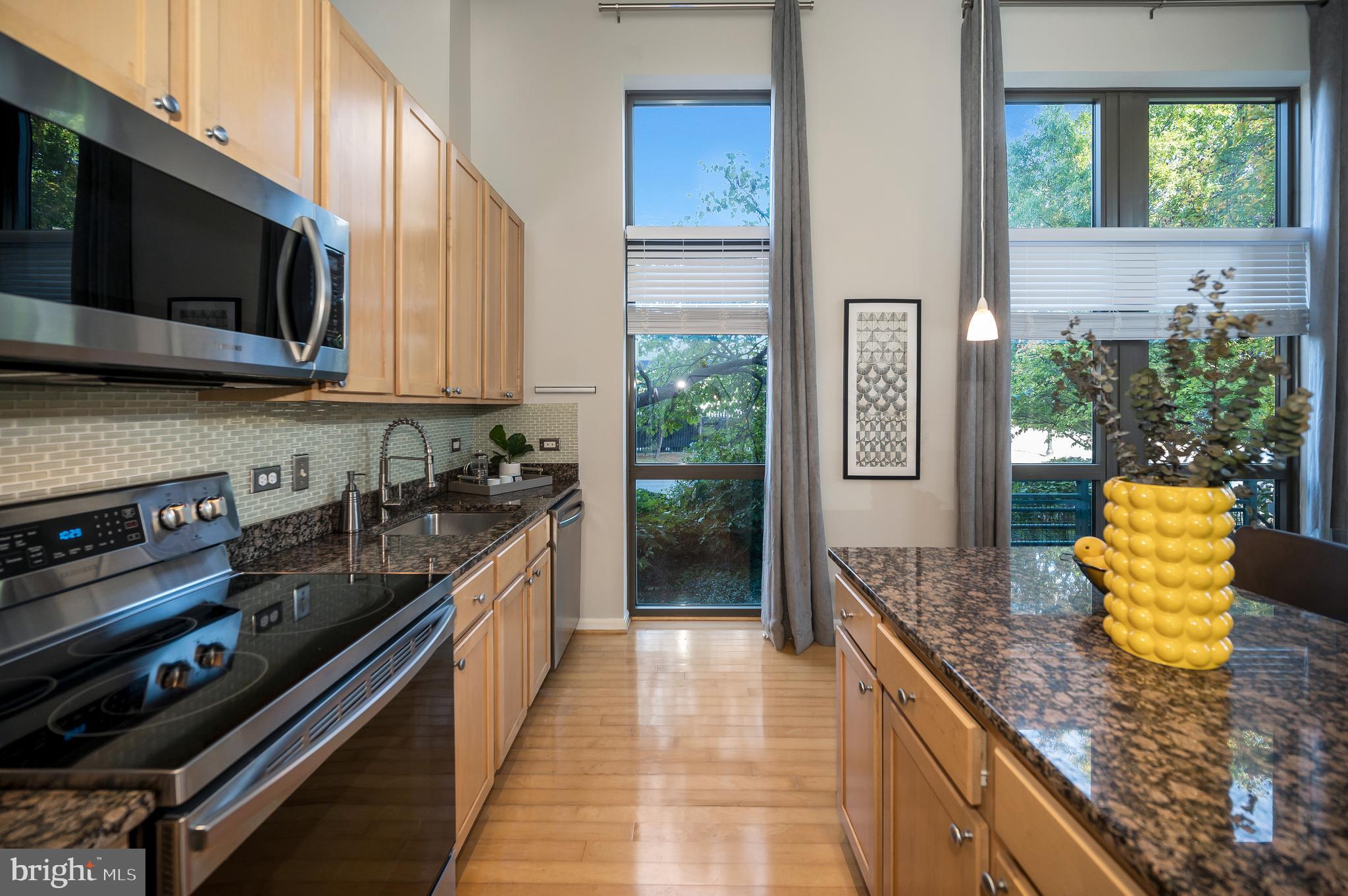 SHIRLINGTON VILLAGE - Residential