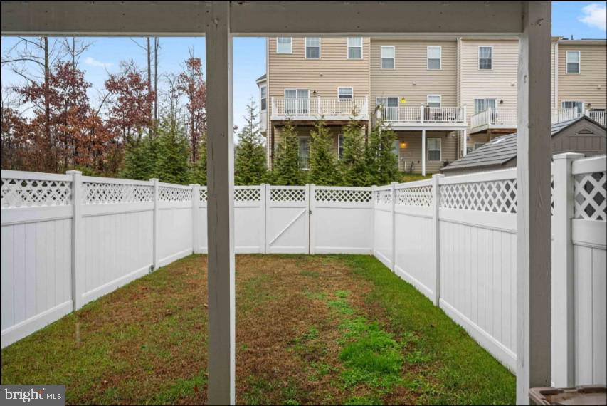 RAPPAHANNOCK LANDING - Residential Lease