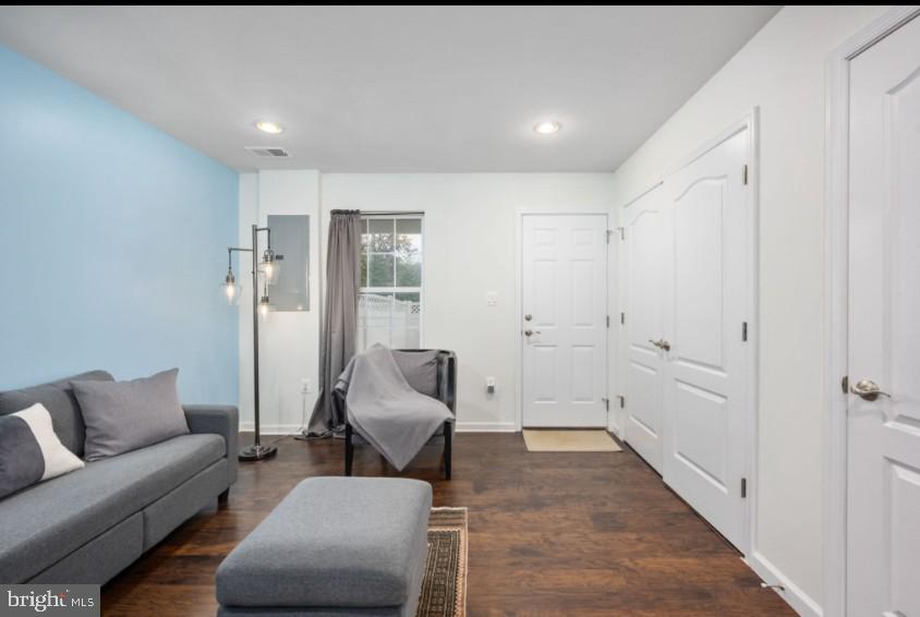 RAPPAHANNOCK LANDING - Residential Lease