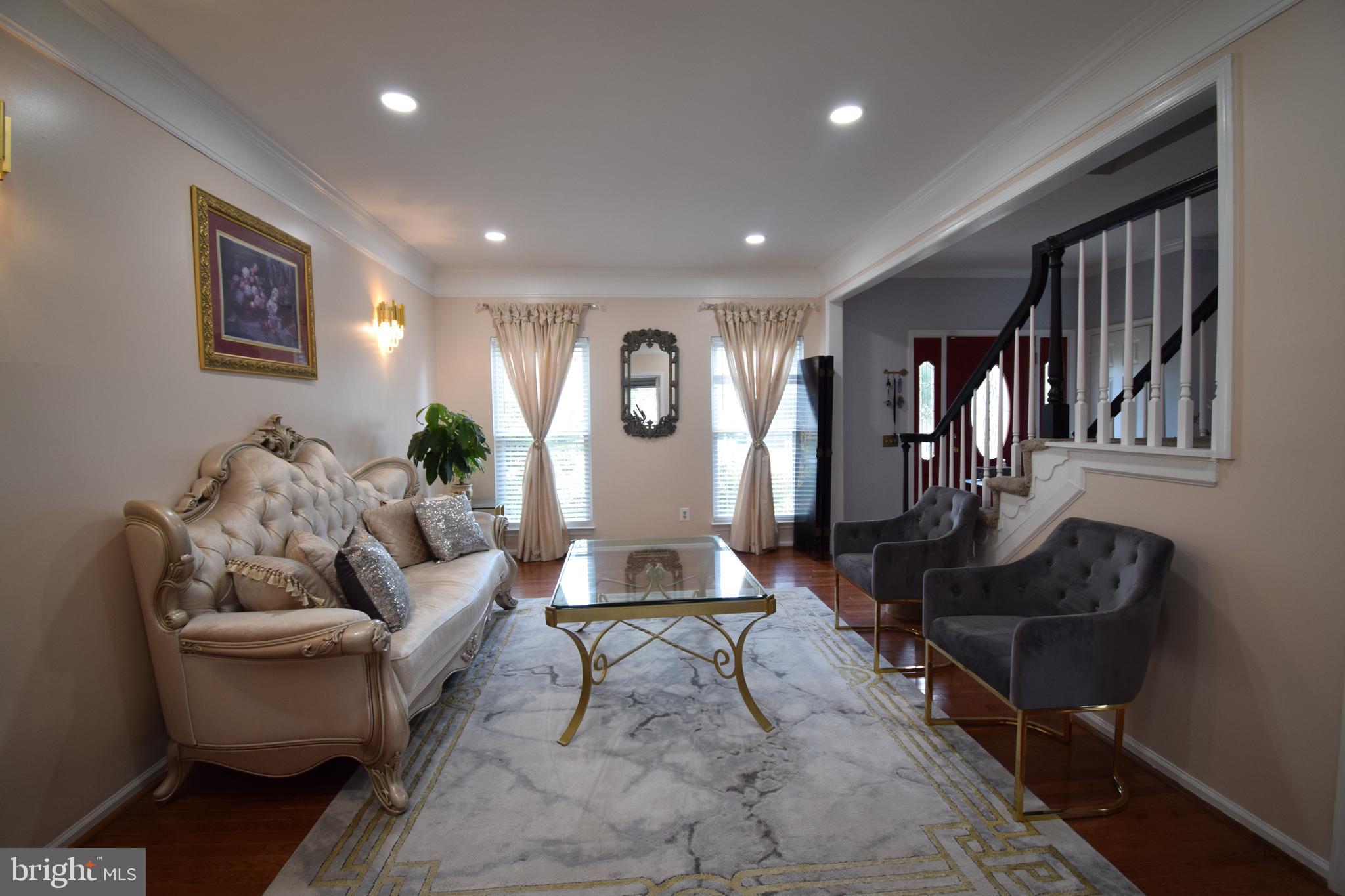 9544 OAKENSHAW DRIVE