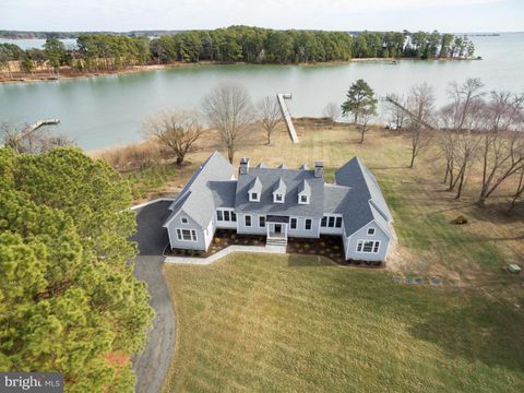Homes For Sale - 21825 Langdon Farm Road<br/> SHERWOOD, MD 21665