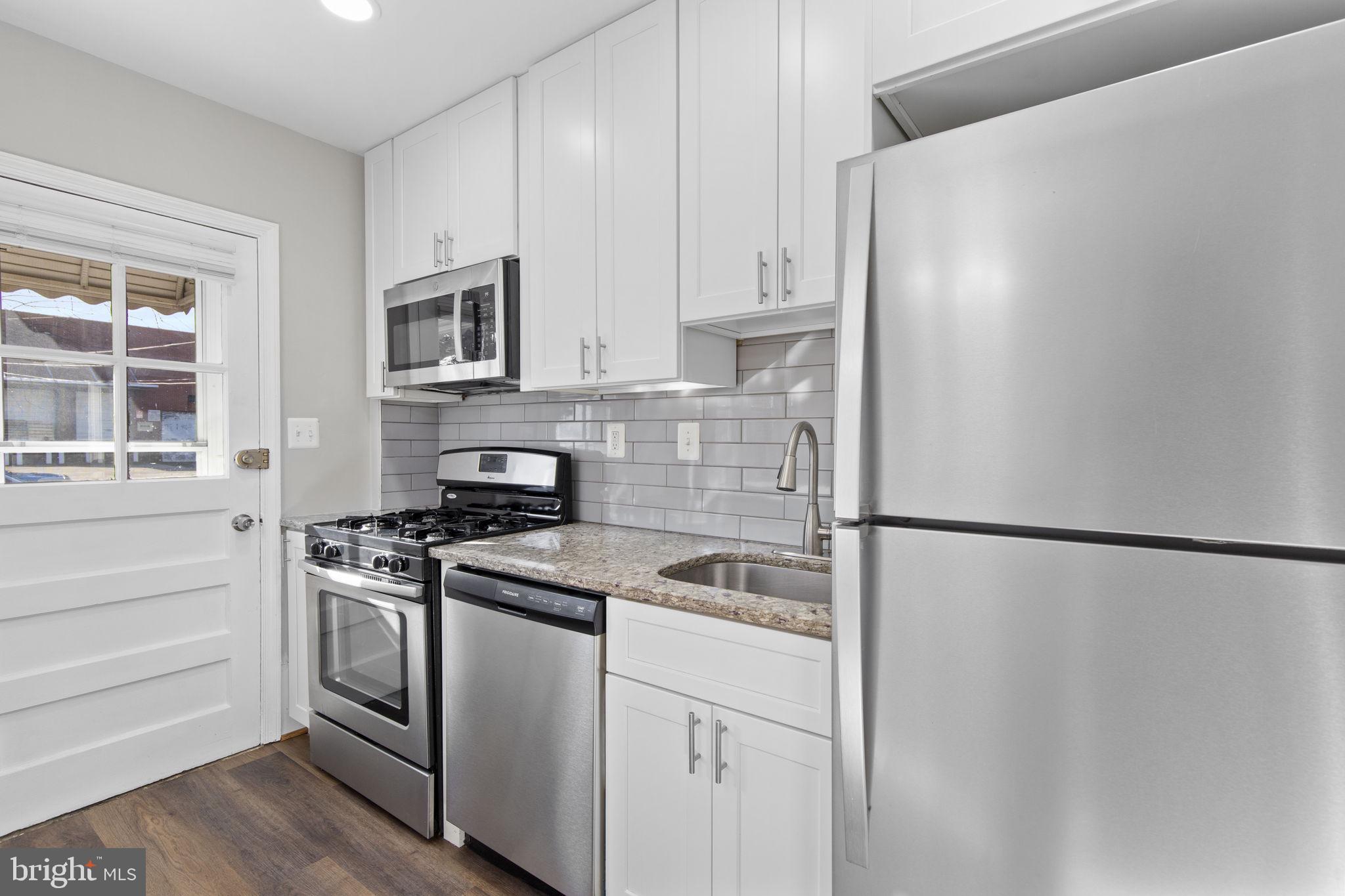 MERRITT HOMES - Residential