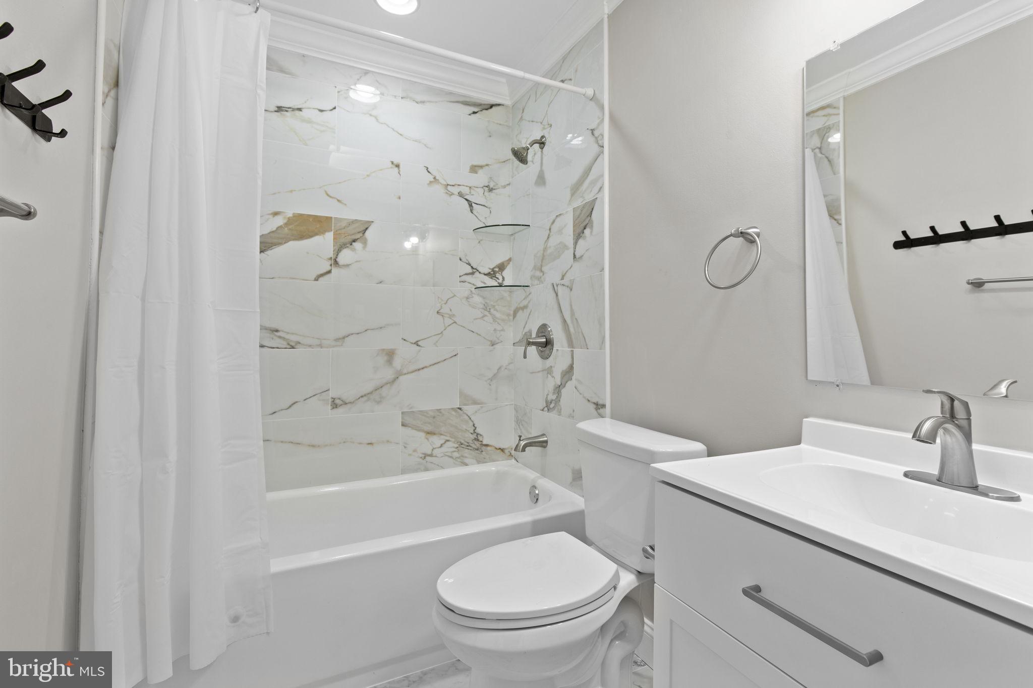 MERRITT HOMES - Residential