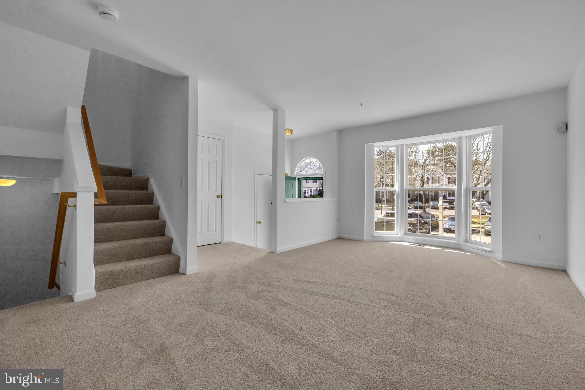 SEVEN OAKS - Residential