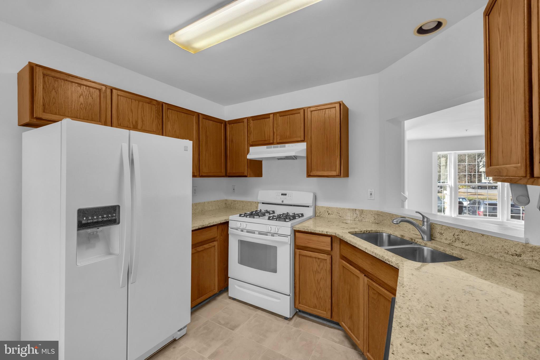 SEVEN OAKS - Residential