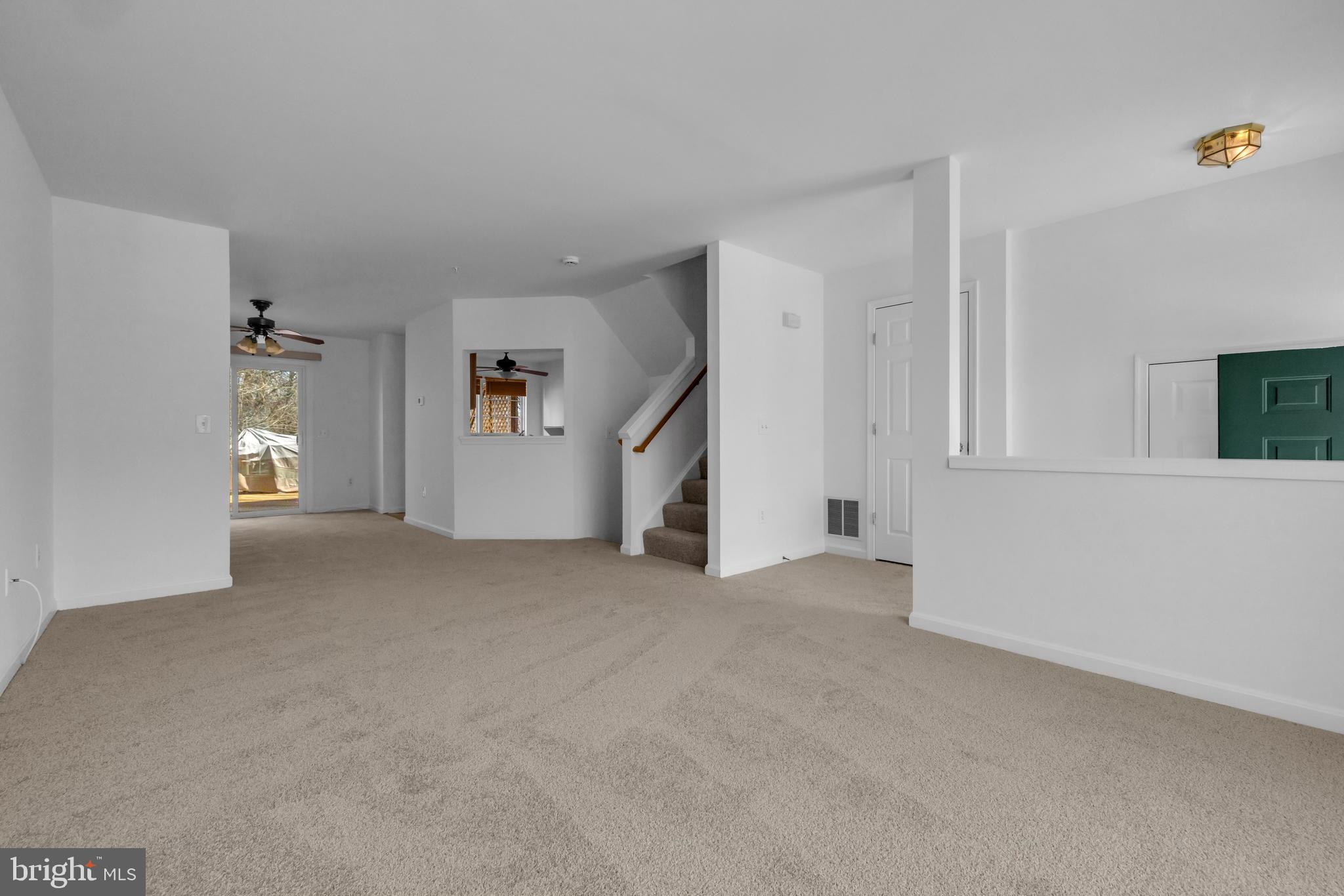 SEVEN OAKS - Residential