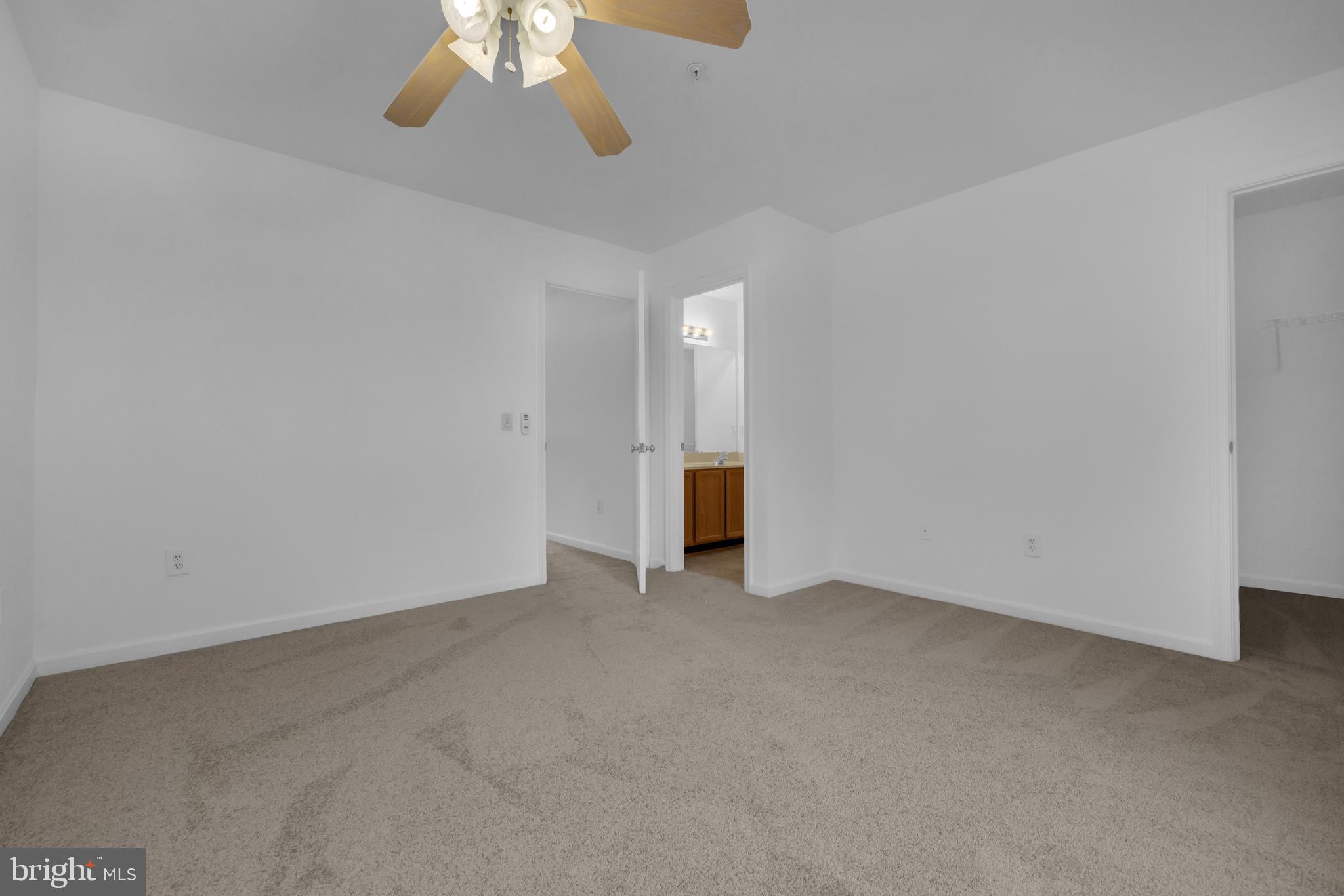 SEVEN OAKS - Residential