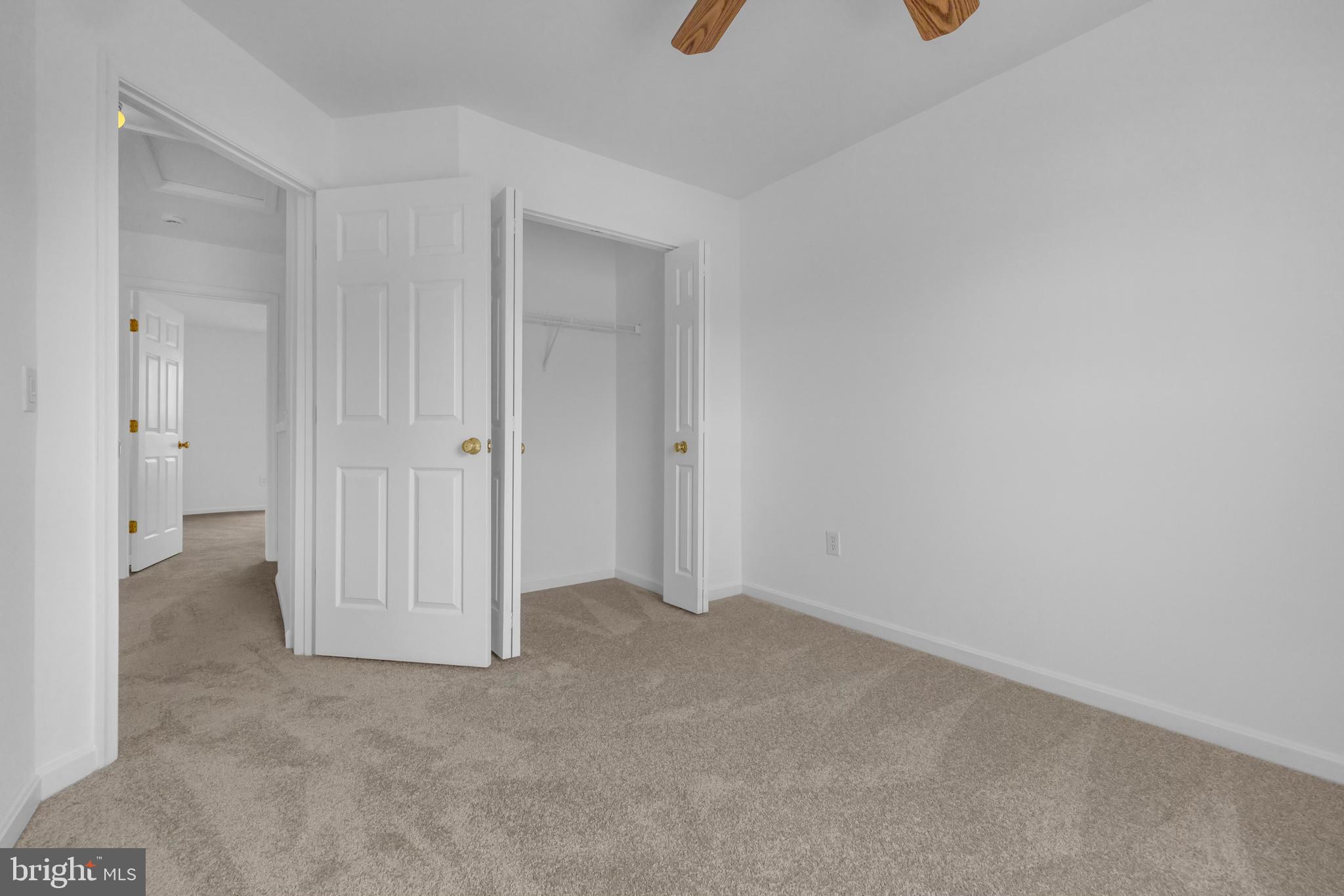 SEVEN OAKS - Residential