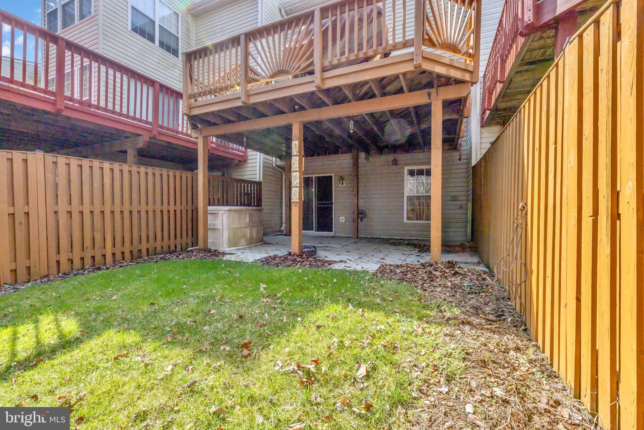 SEVEN OAKS - Residential