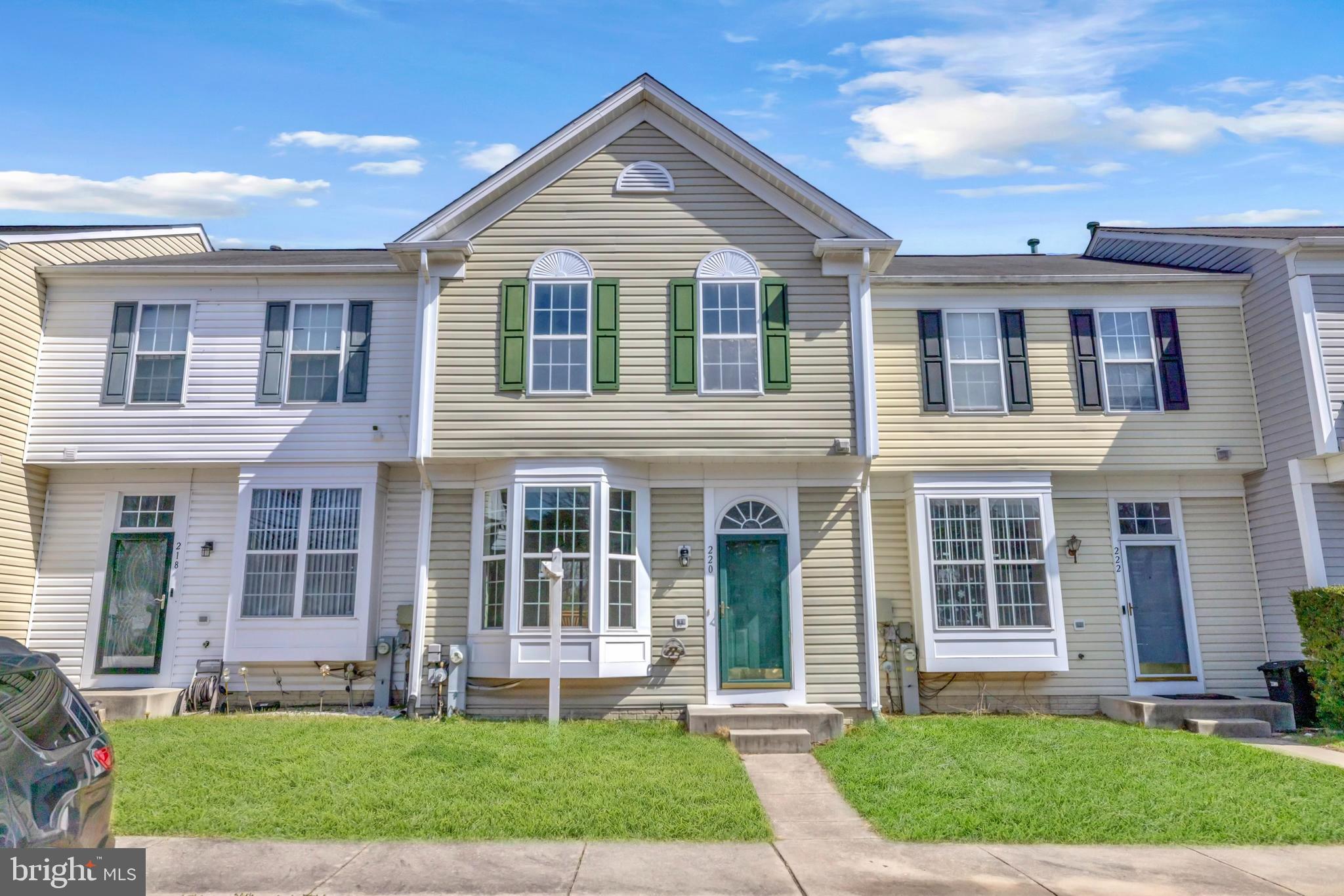 220 ARCADIA SHORES CIRCLE