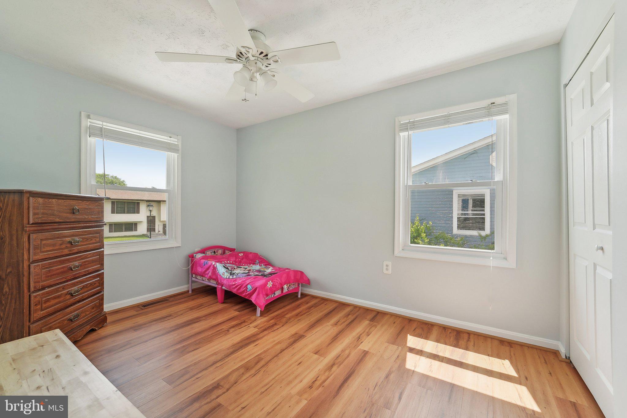 THE PROVINCES - Residential