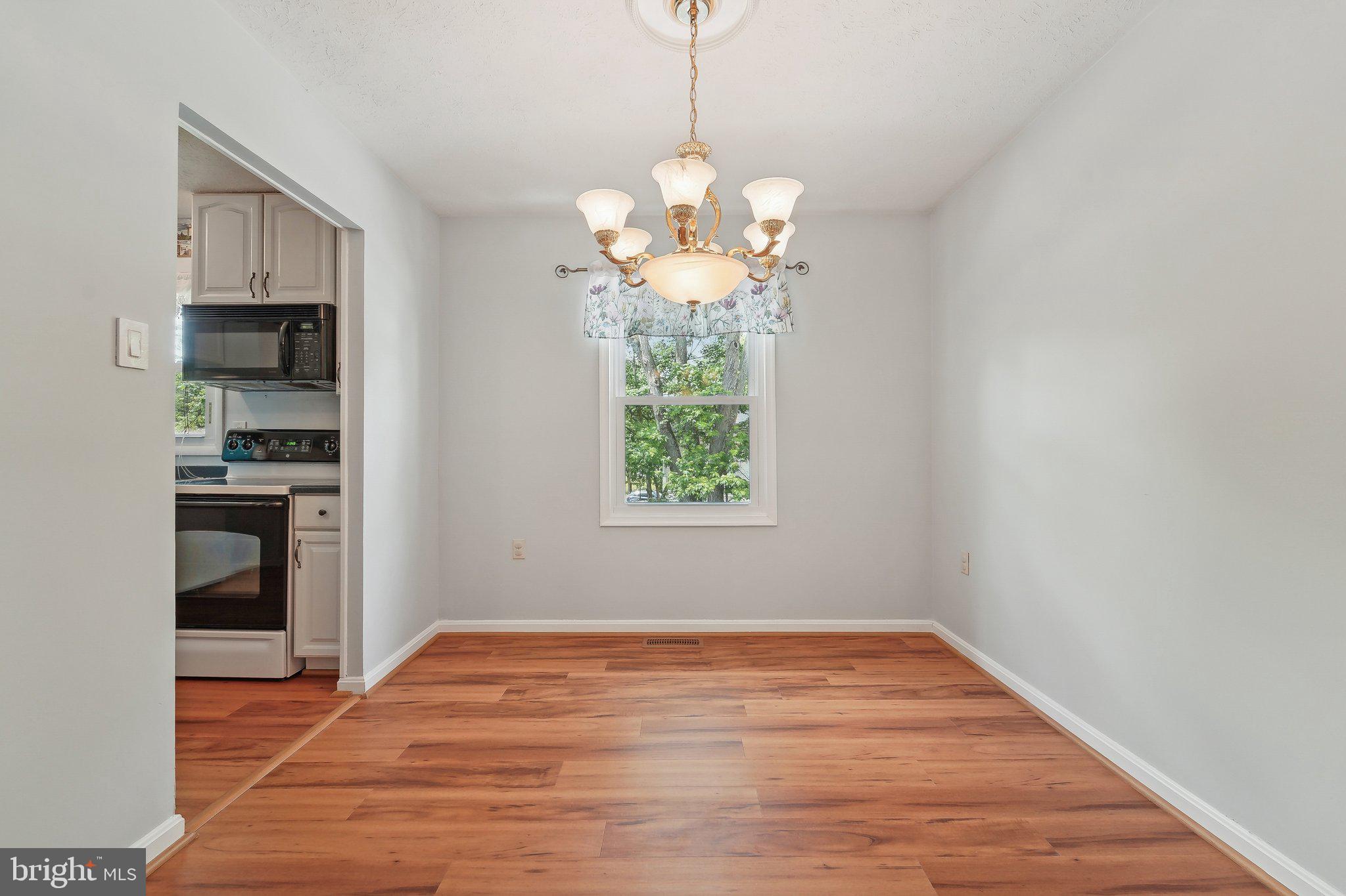 THE PROVINCES - Residential