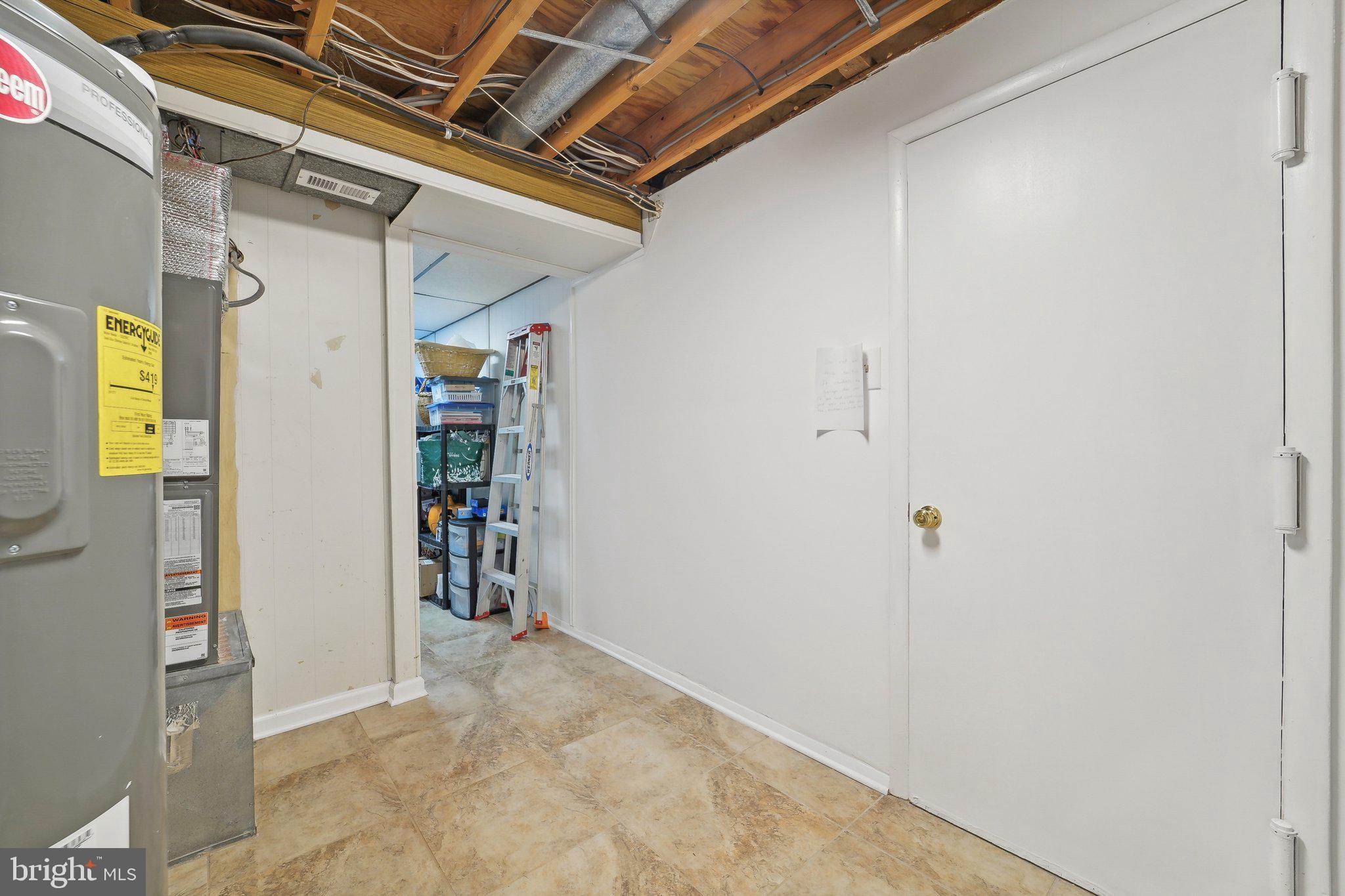 THE PROVINCES - Residential