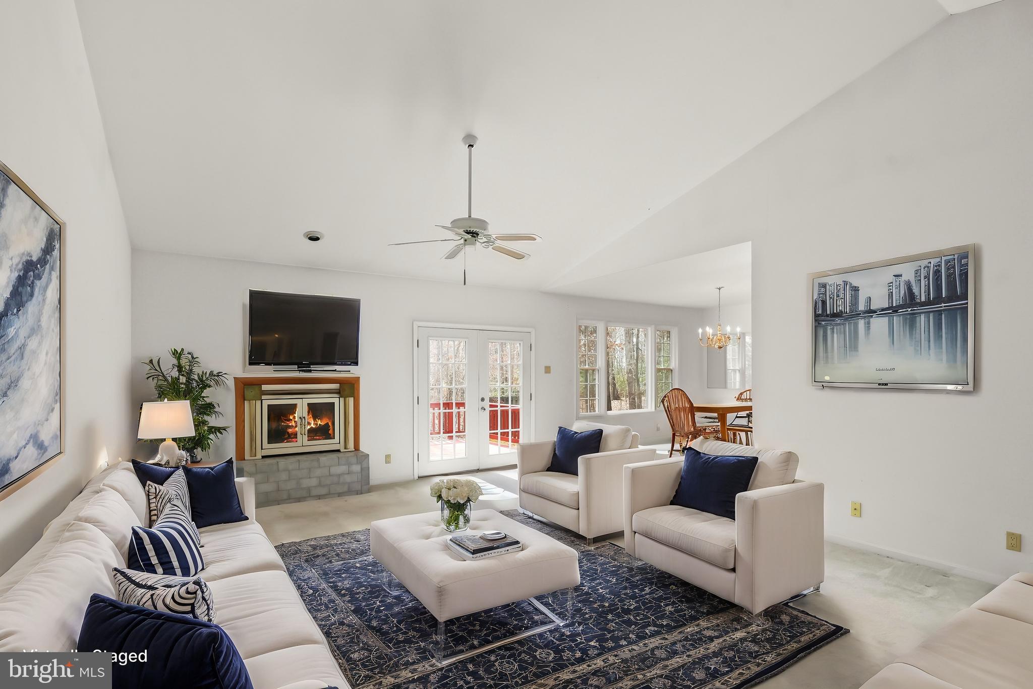 STONEWALL ESTATES - Residential