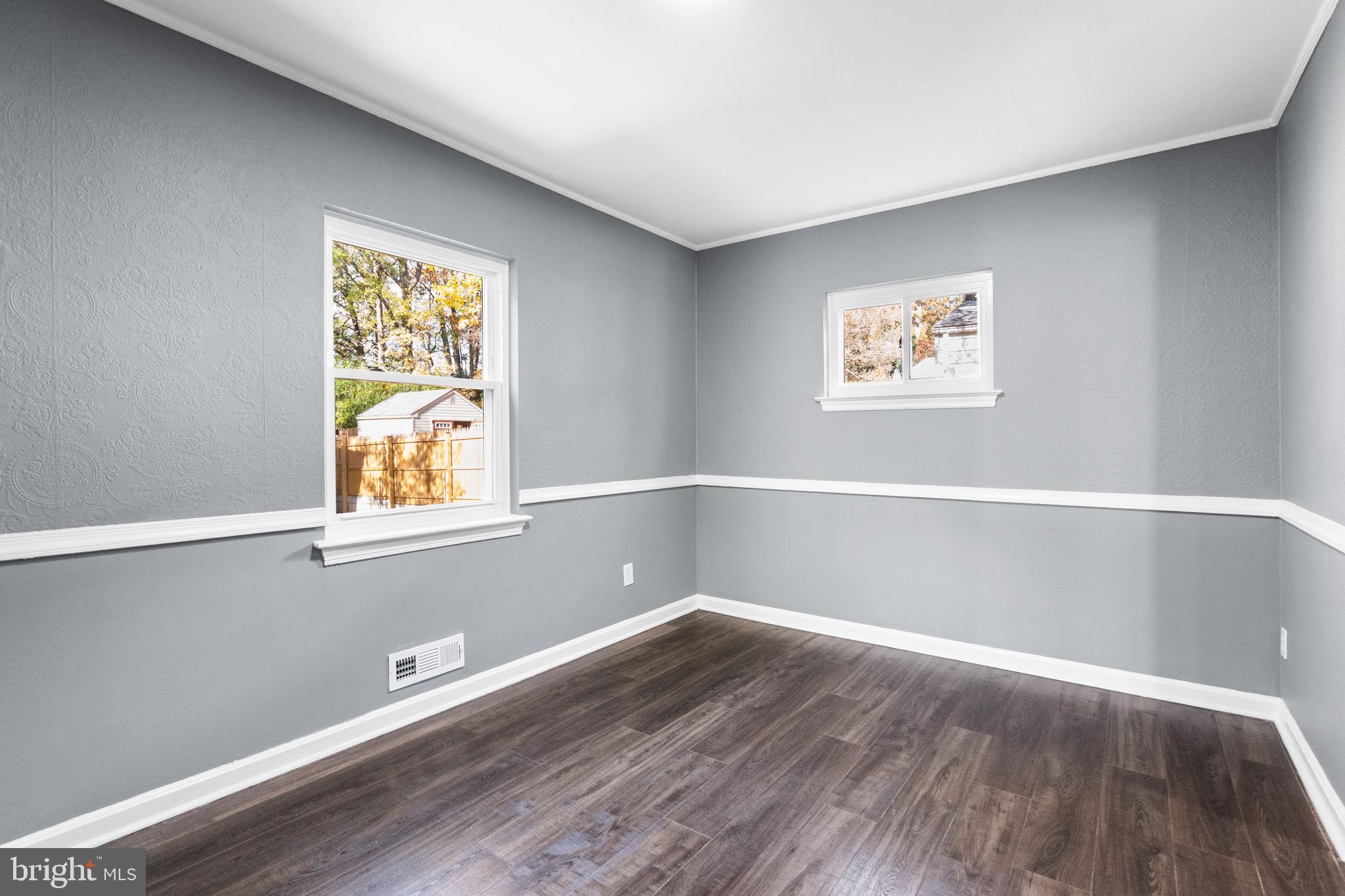 CAROLE HIGHLANDS - Residential