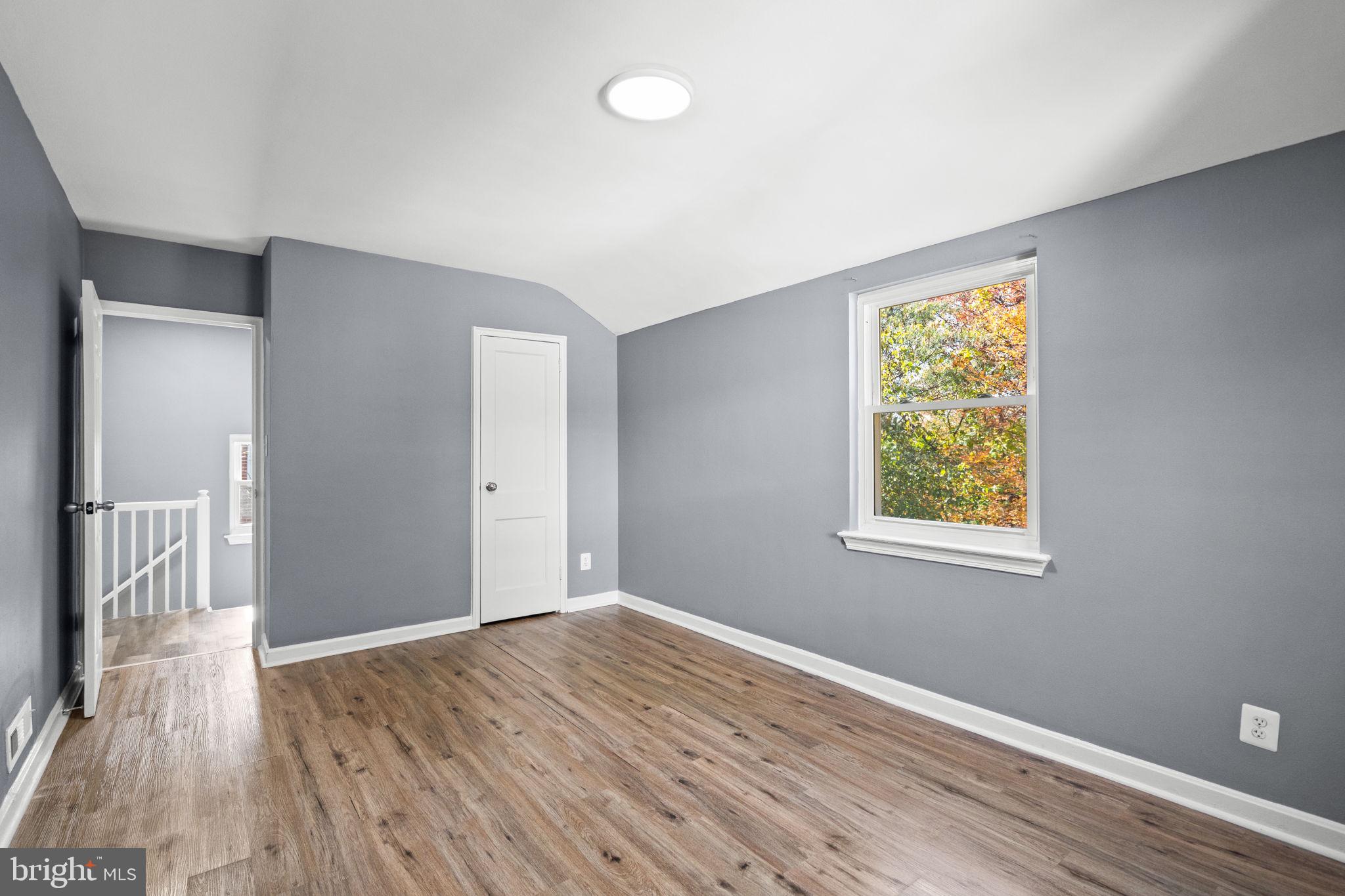 CAROLE HIGHLANDS - Residential