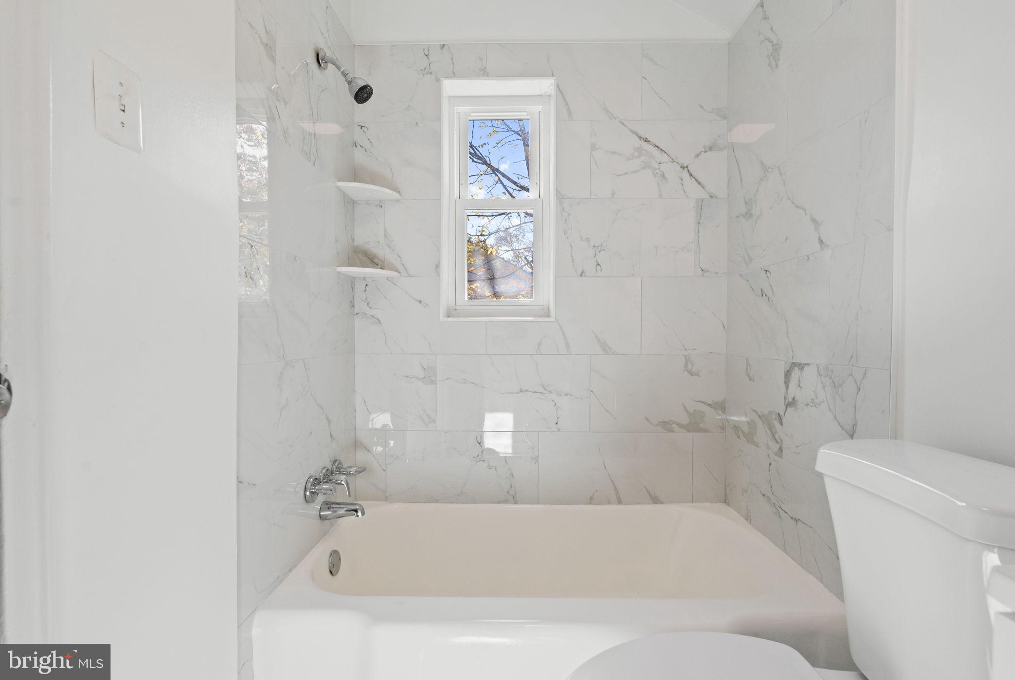 CAROLE HIGHLANDS - Residential