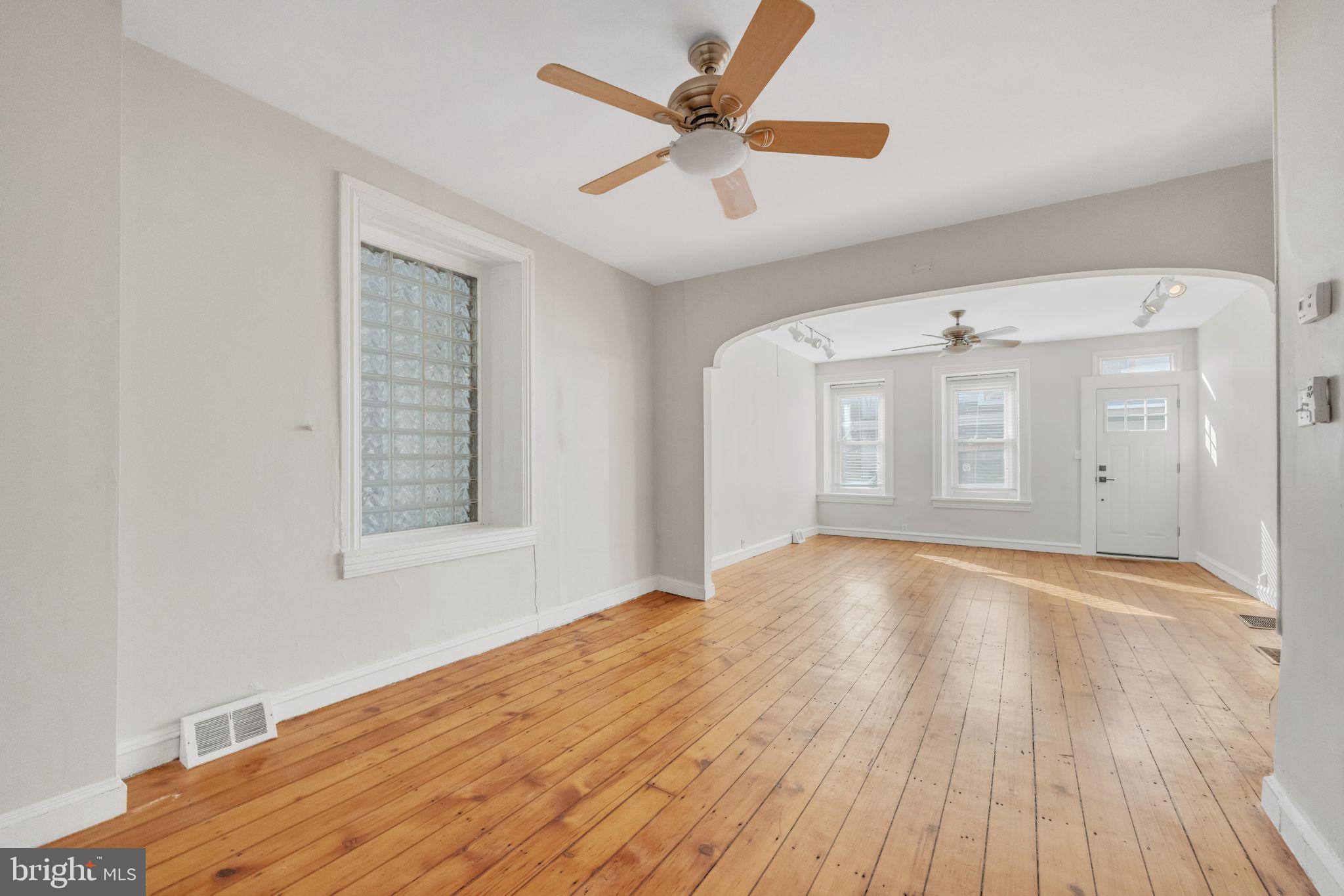 MANAYUNK - Residential Lease