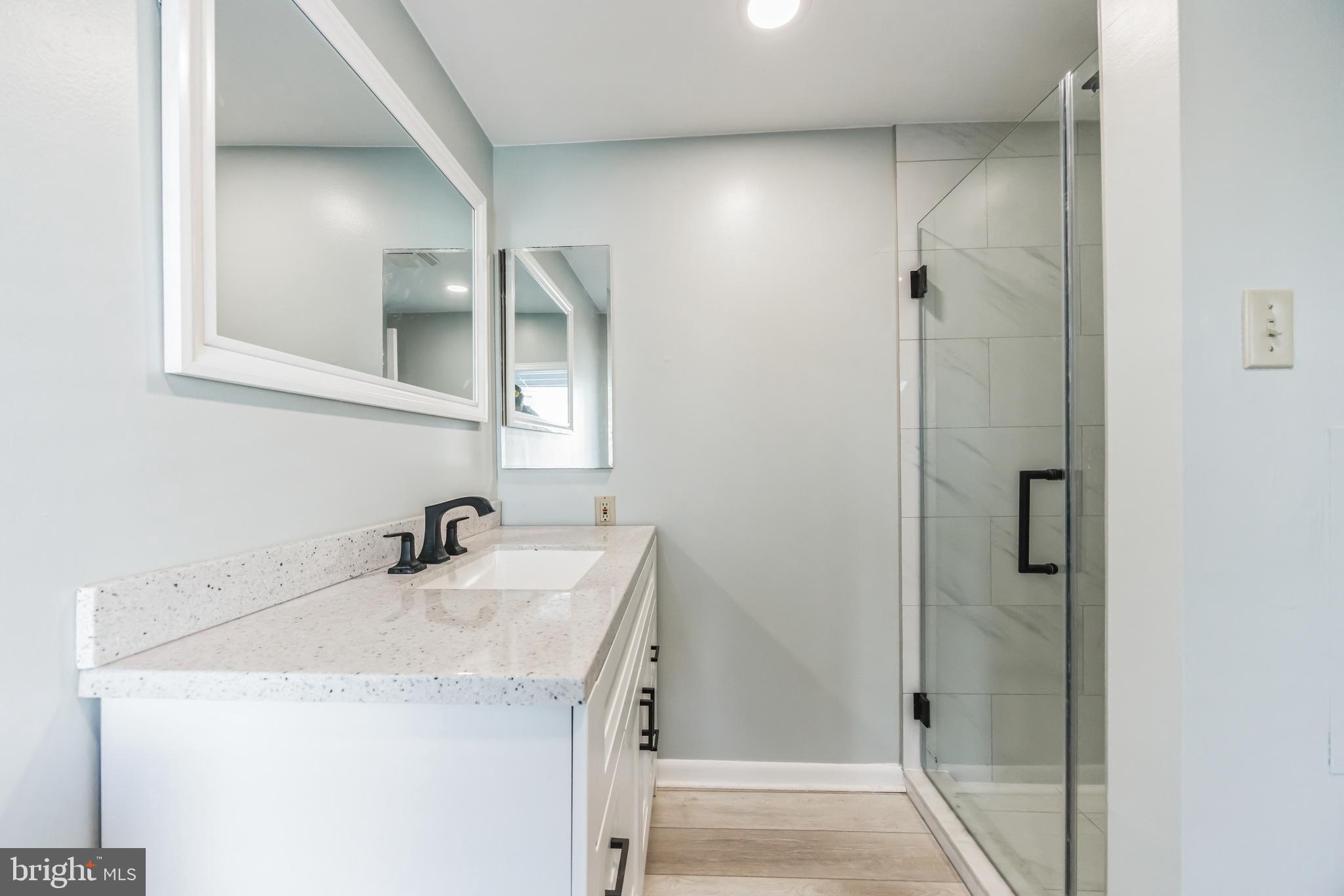 MANAYUNK - Residential Lease