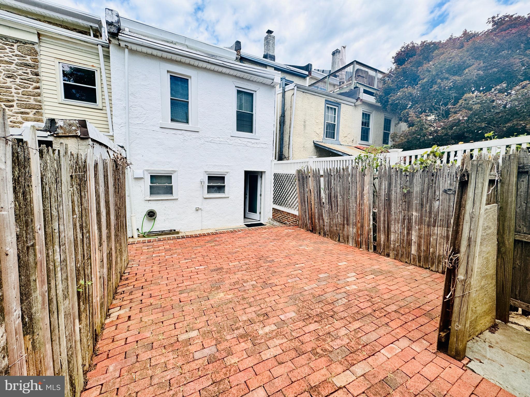 MANAYUNK - Residential Lease