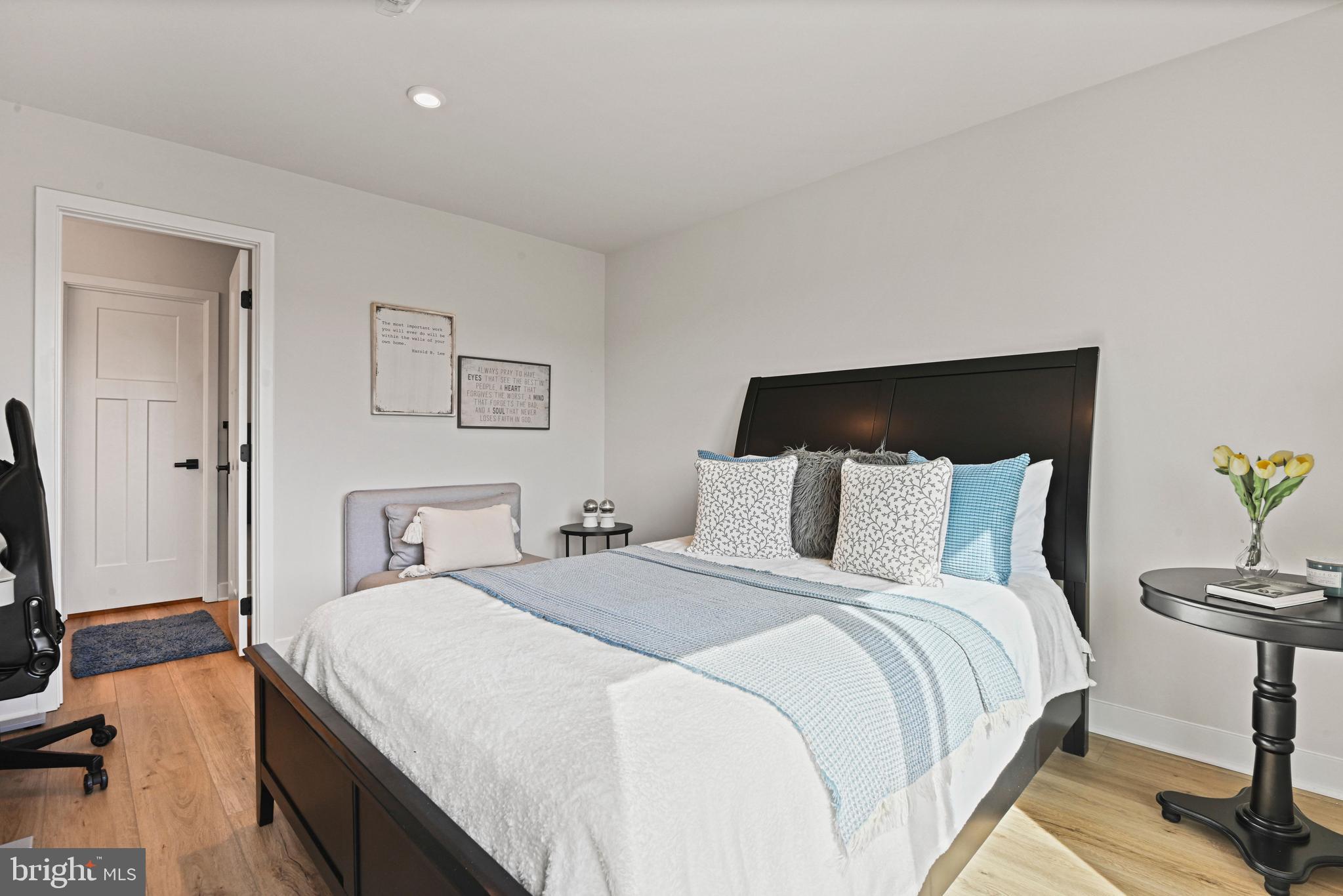 FOSTER'S GLEN - Residential