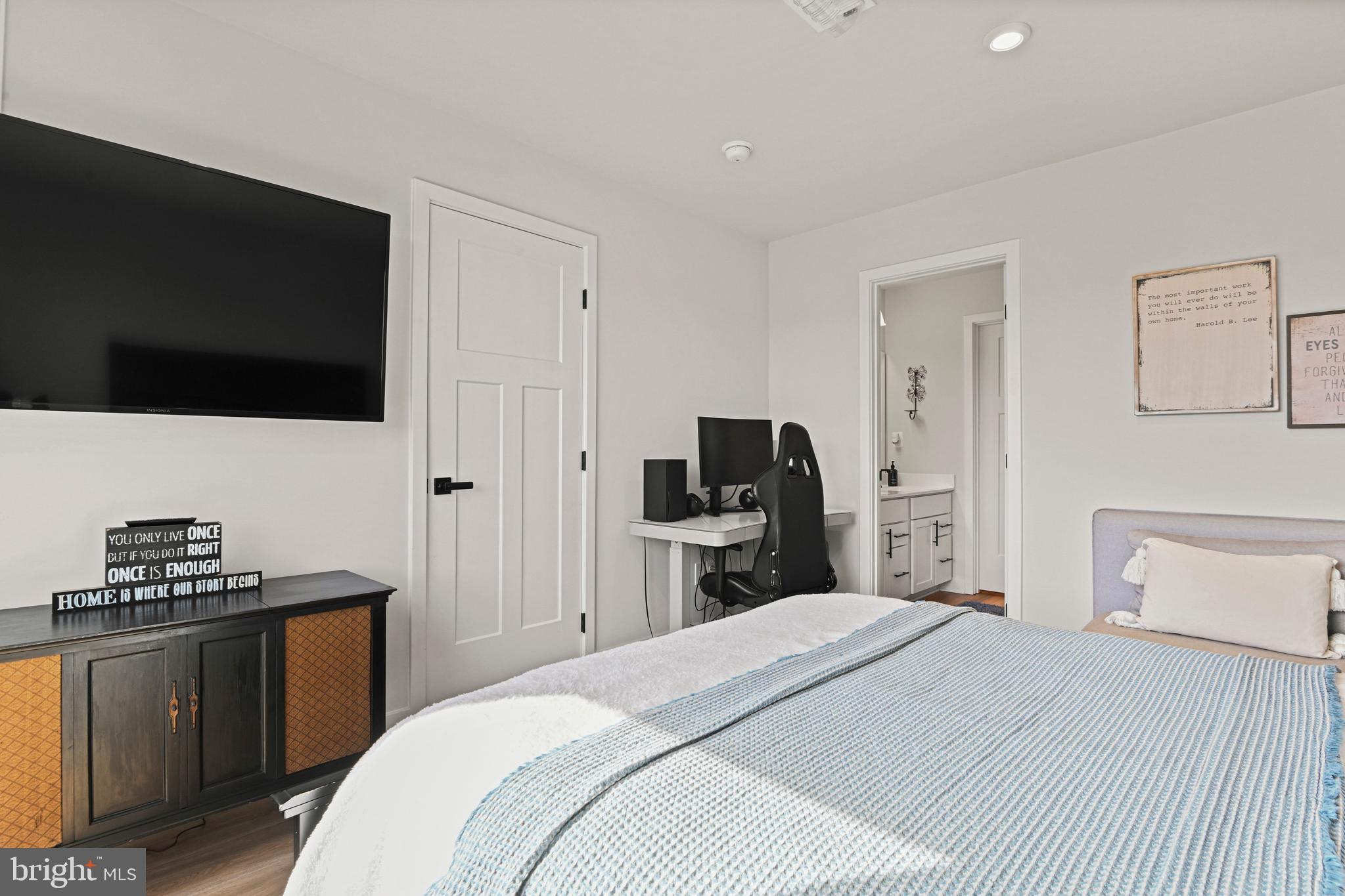 FOSTER'S GLEN - Residential