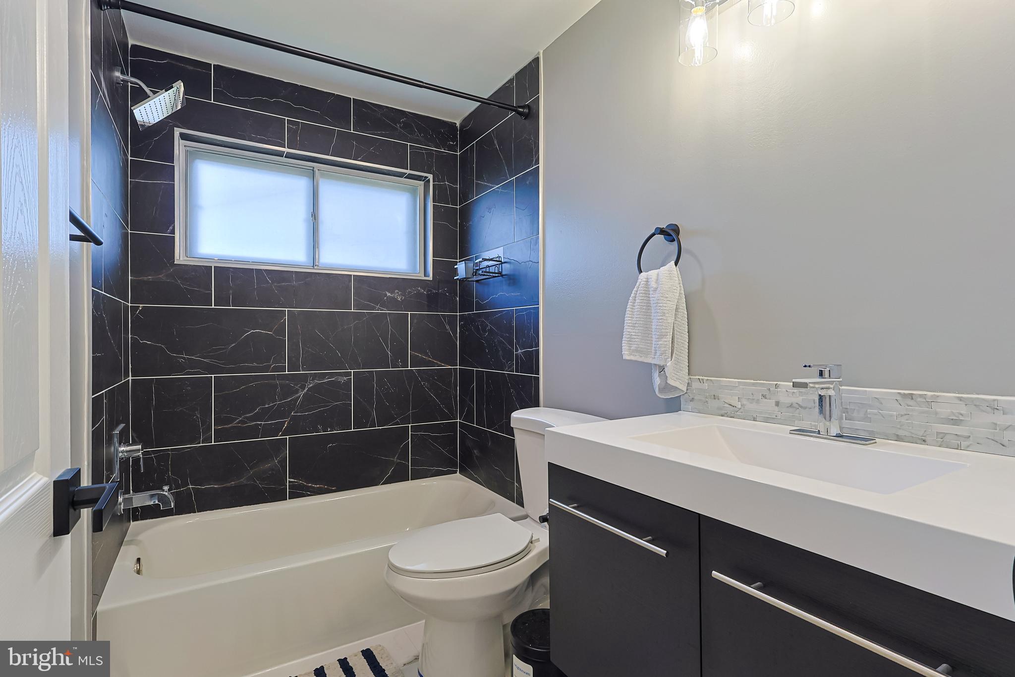 MEADOWBROOK - Residential