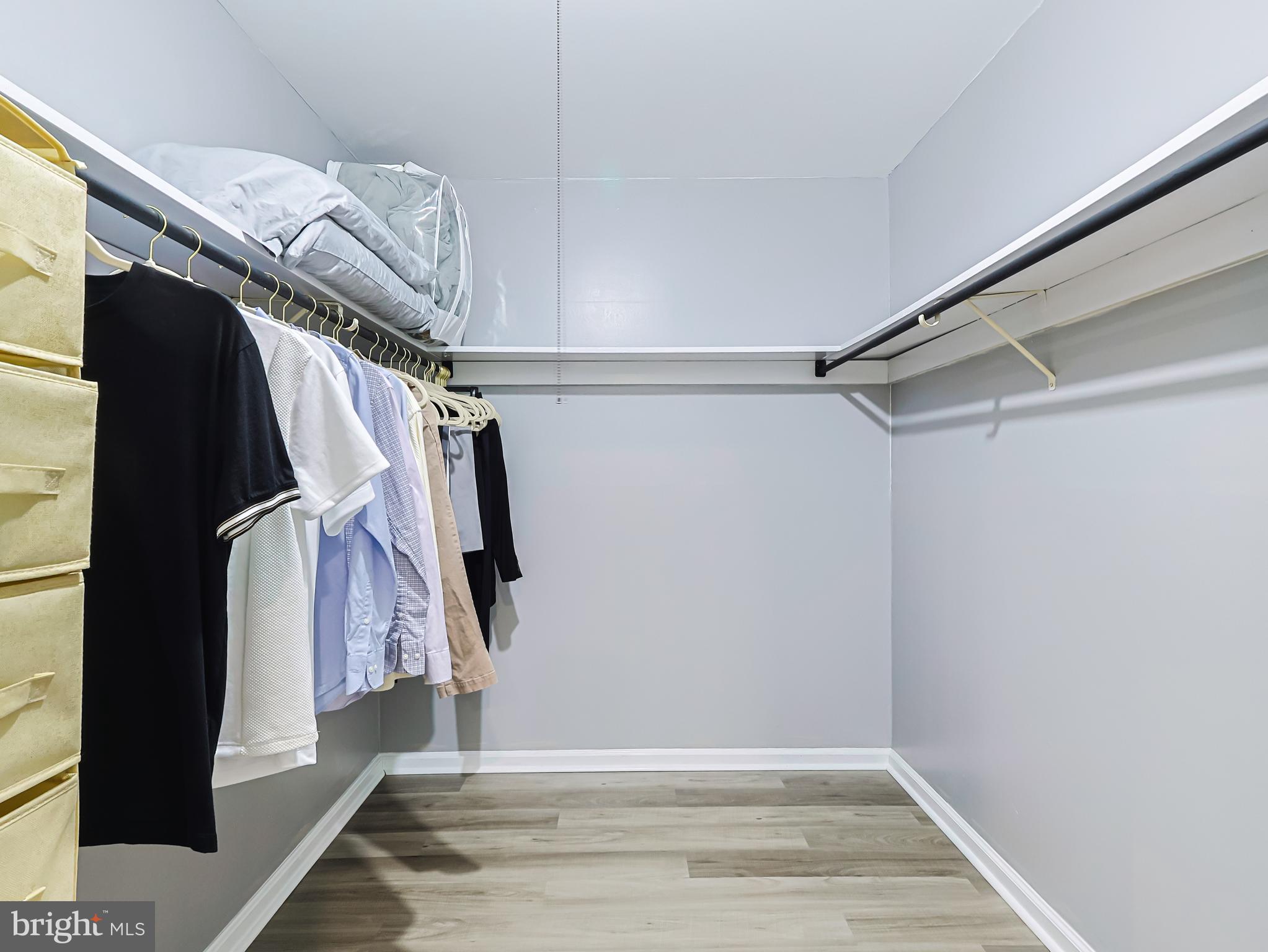 MEADOWBROOK - Residential