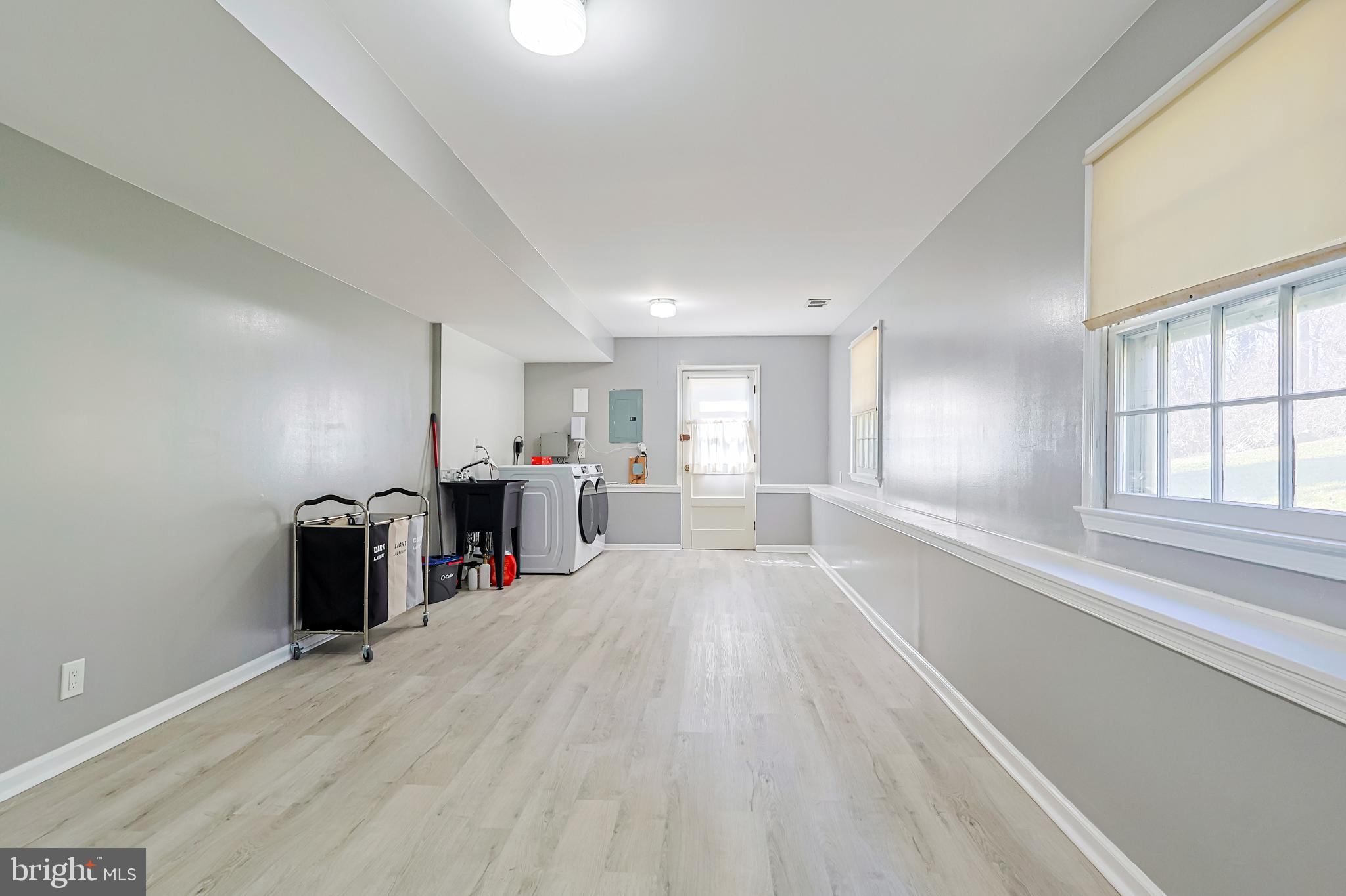 MEADOWBROOK - Residential