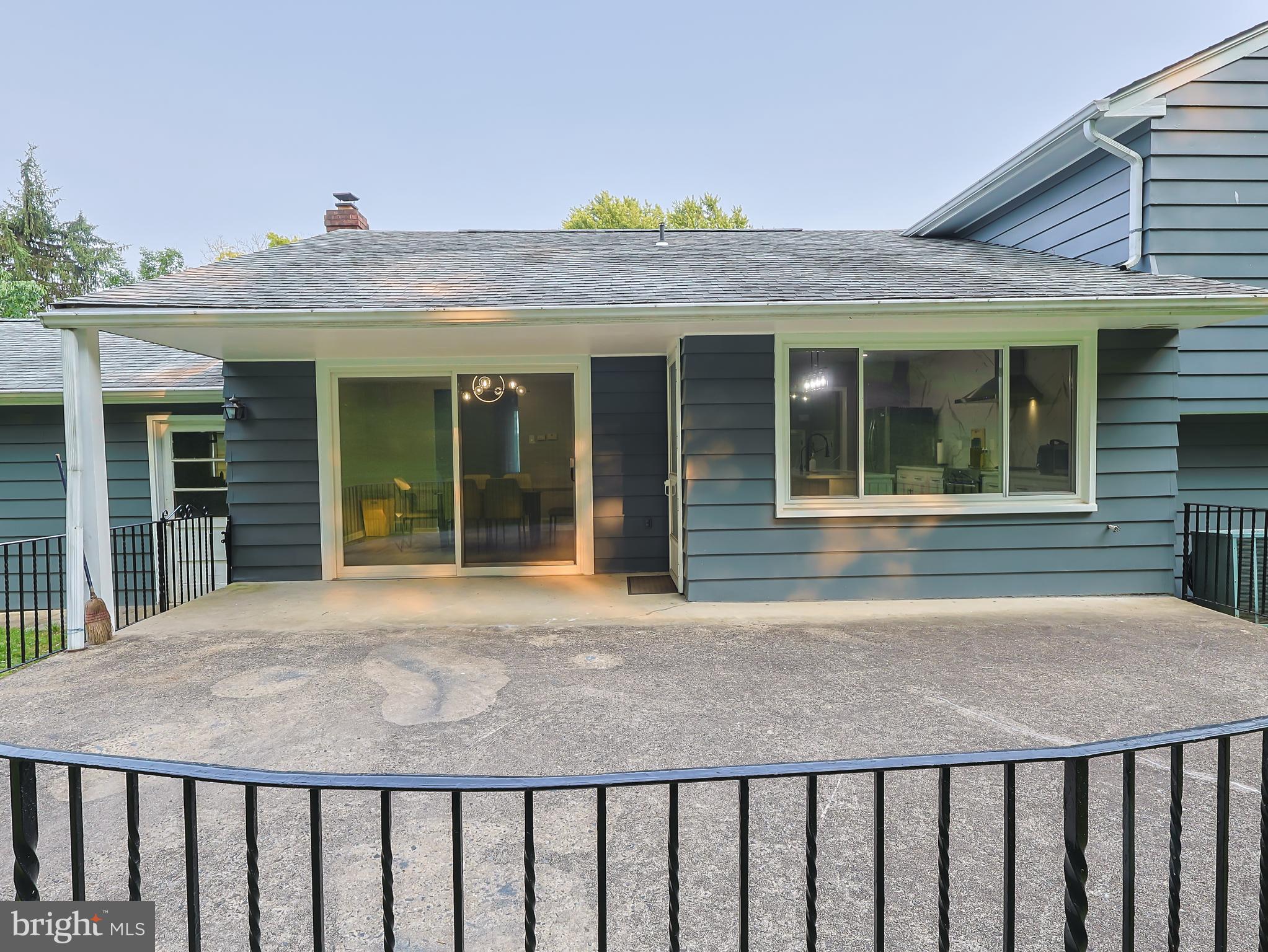 MEADOWBROOK - Residential