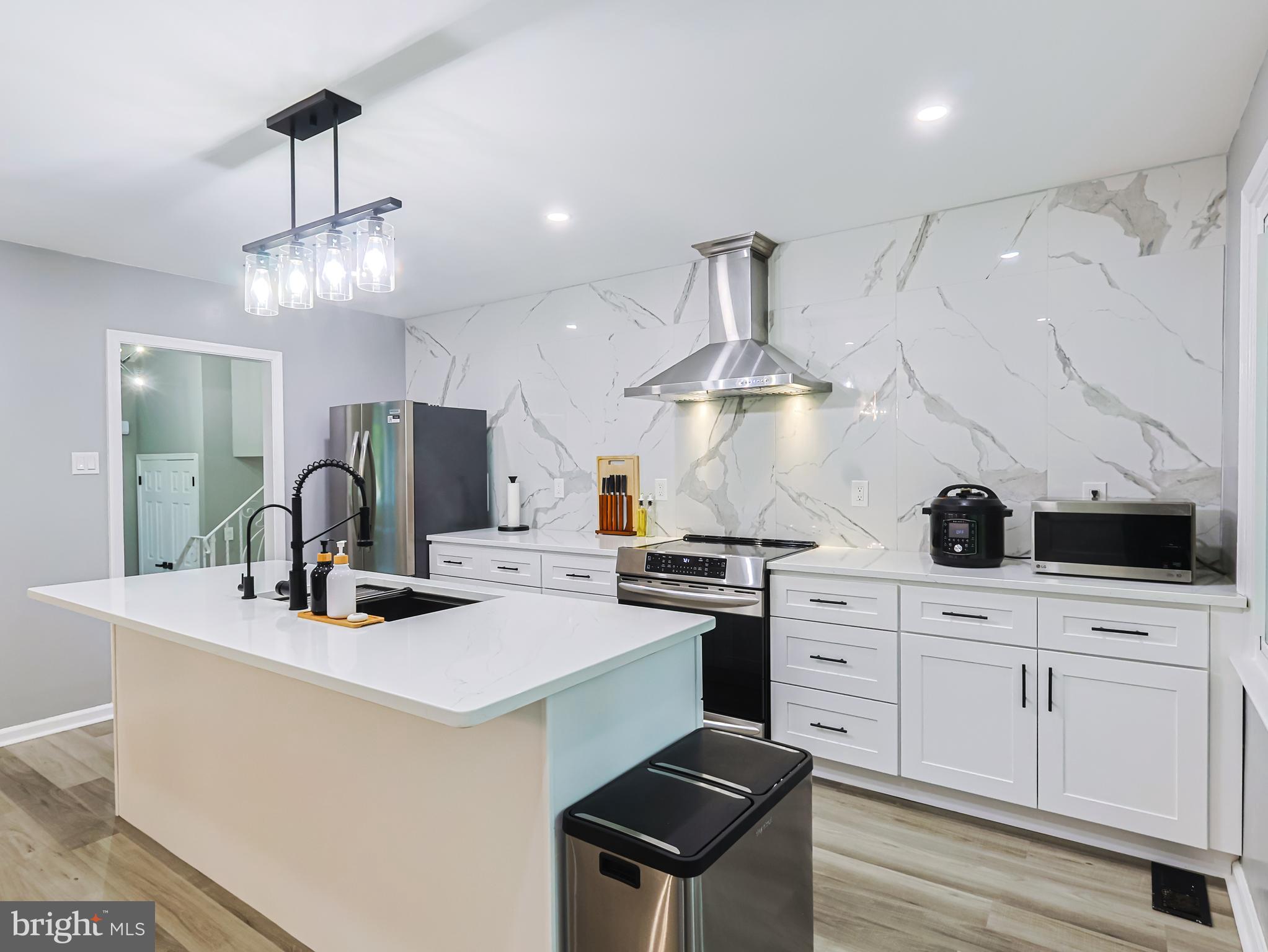 MEADOWBROOK - Residential