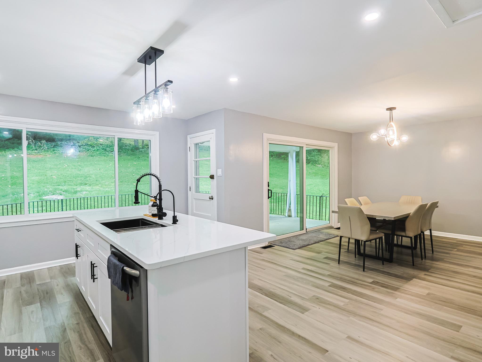 MEADOWBROOK - Residential