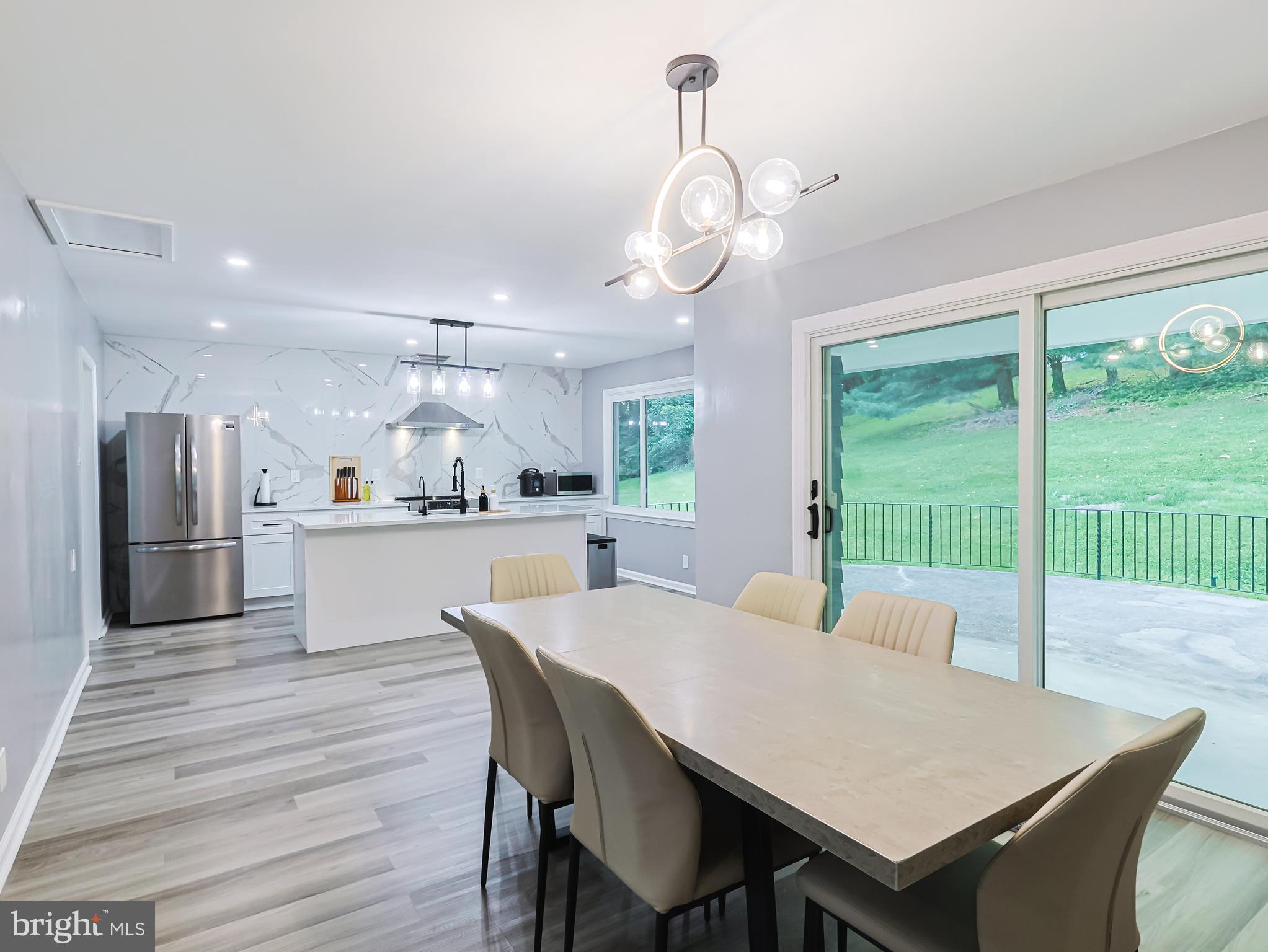 MEADOWBROOK - Residential