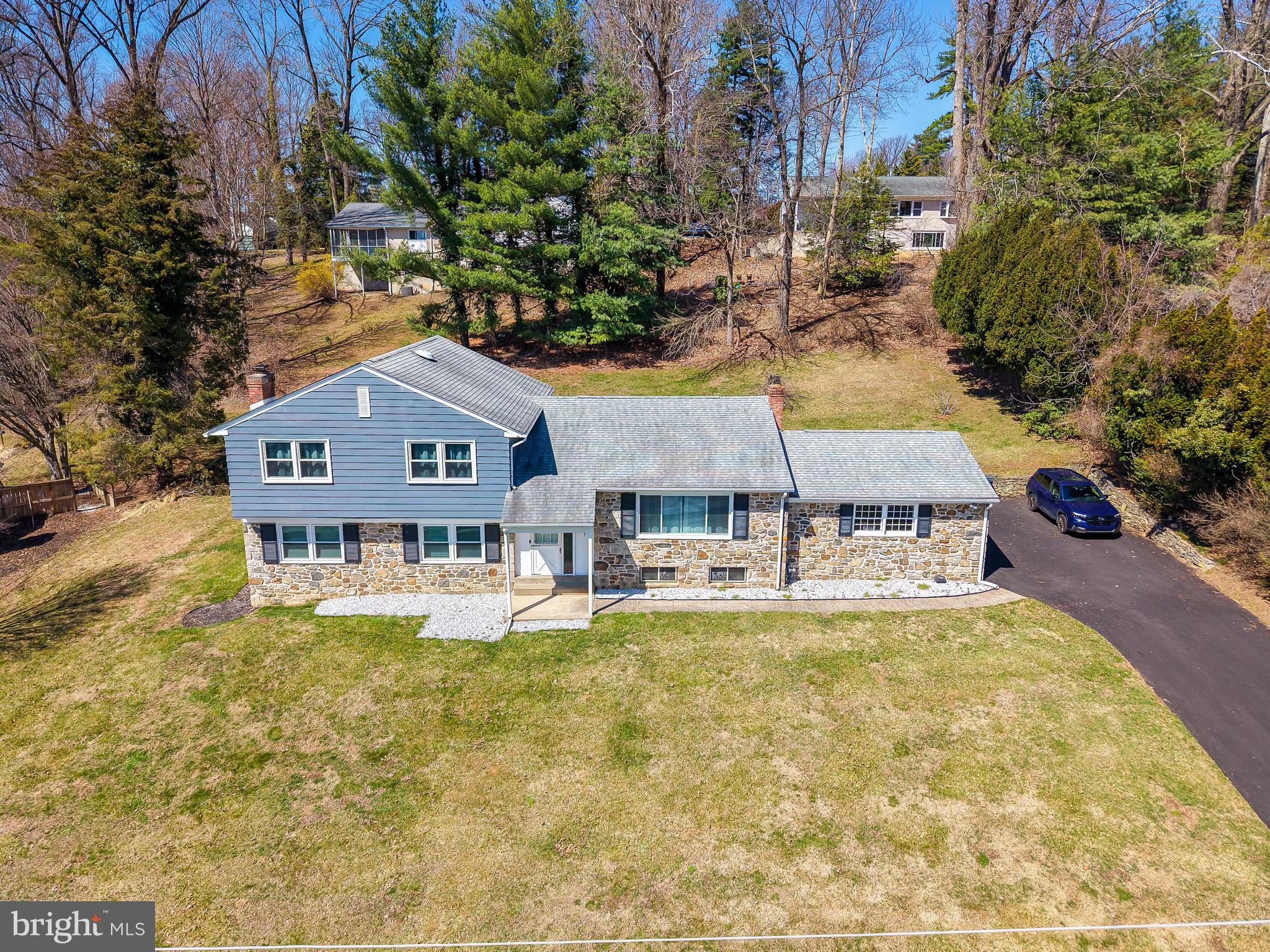 MEADOWBROOK - Residential