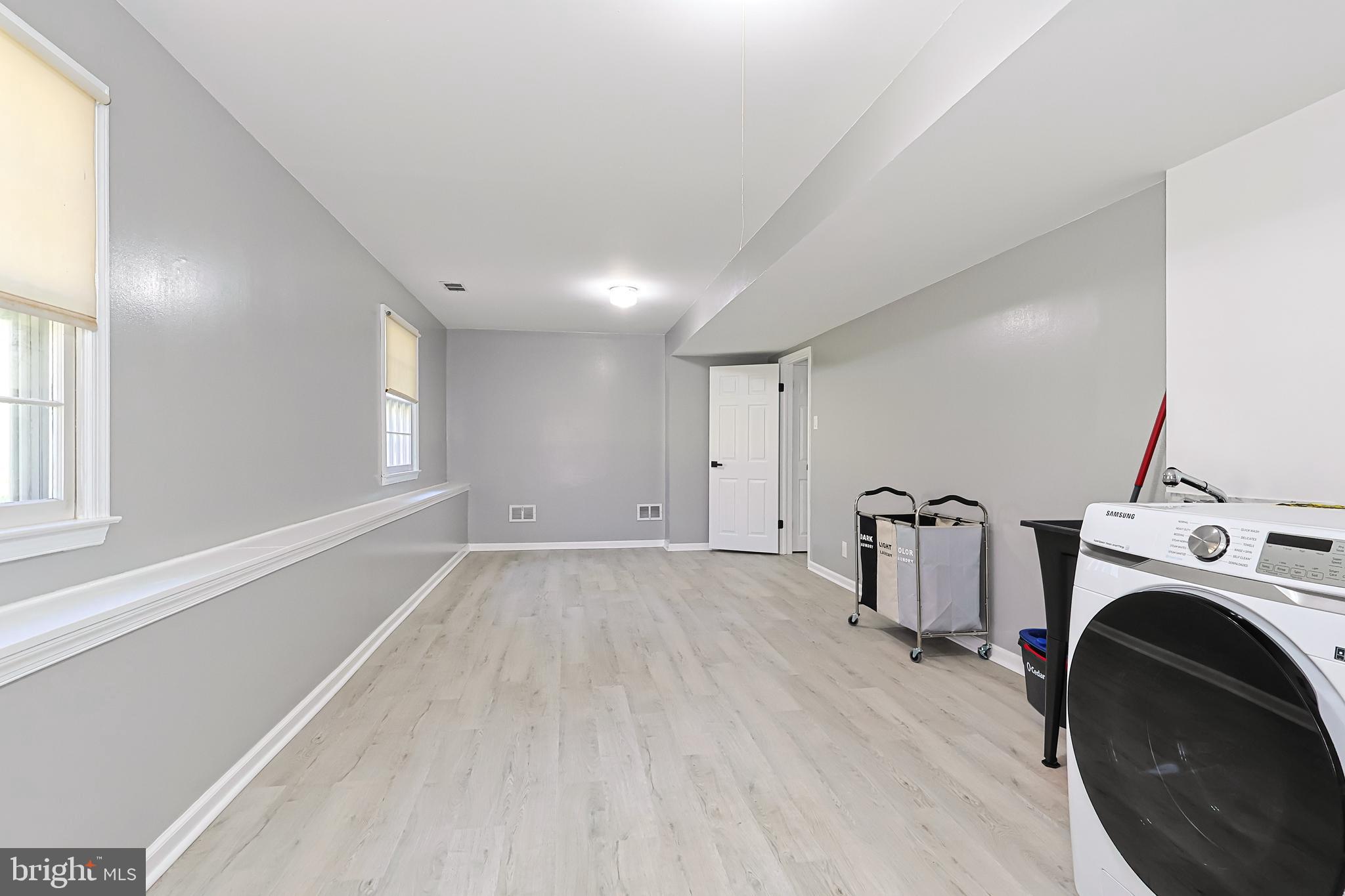 MEADOWBROOK - Residential