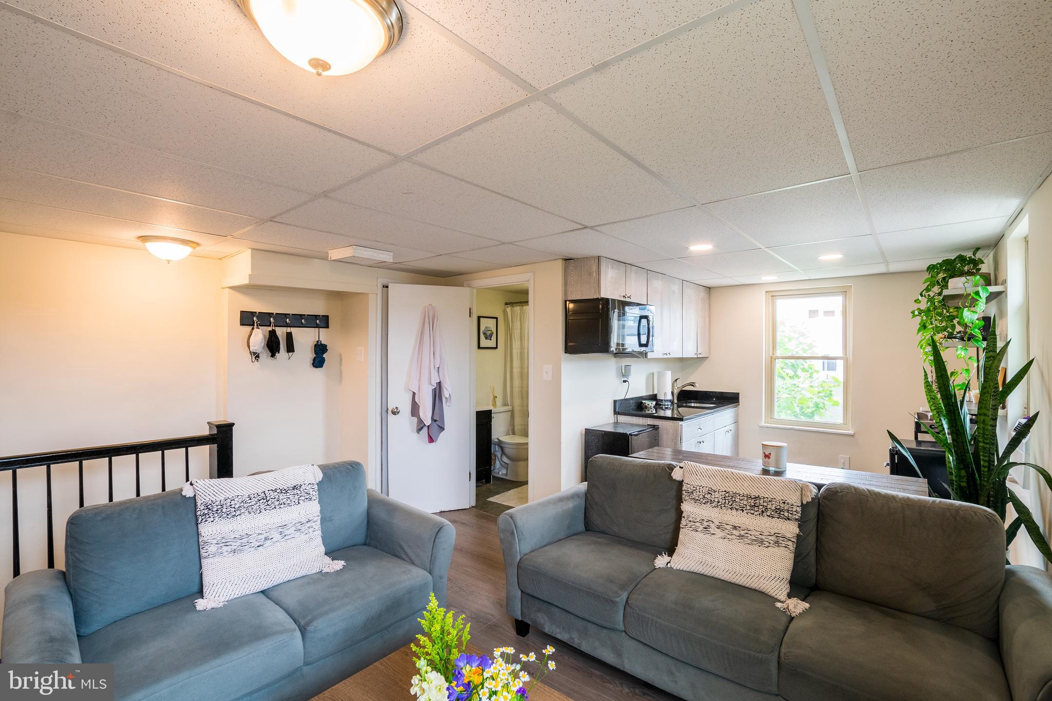 EAST PASSYUNK CROSSING - Residential Lease