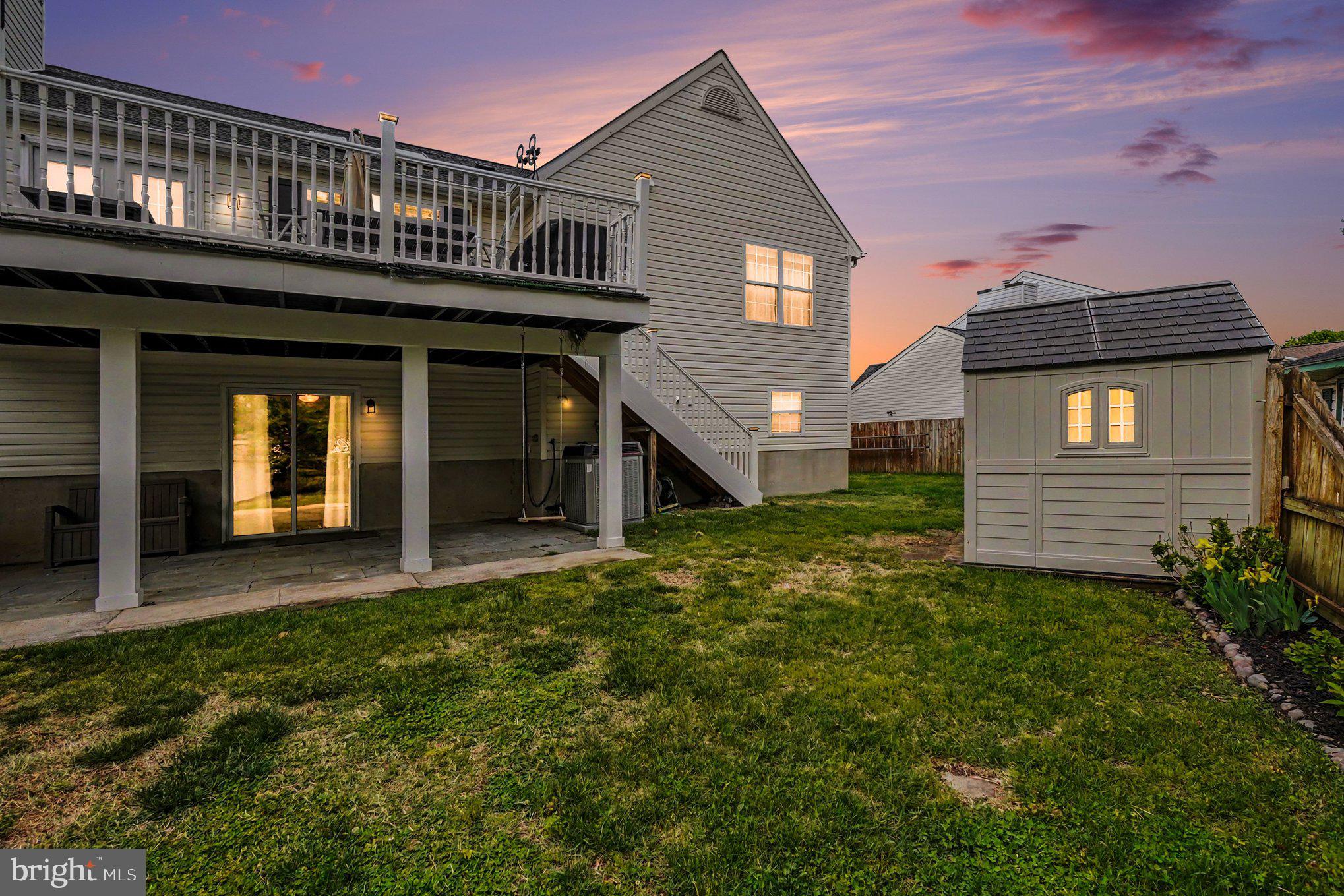 SENECA HARBOR - Residential