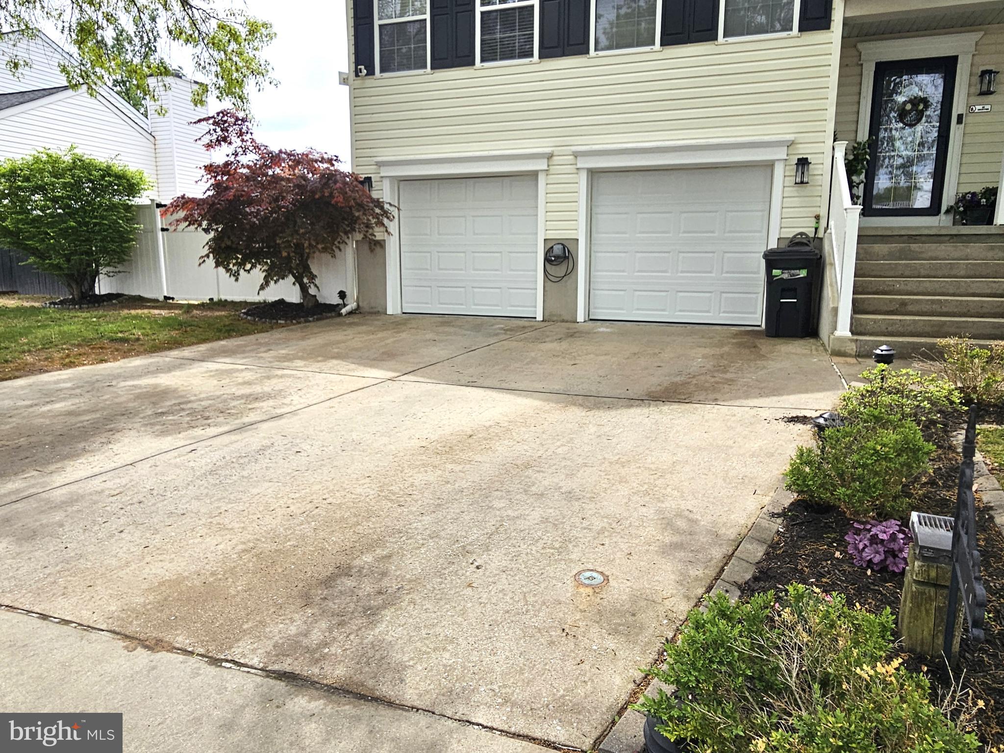 3727 SENECA GARDEN