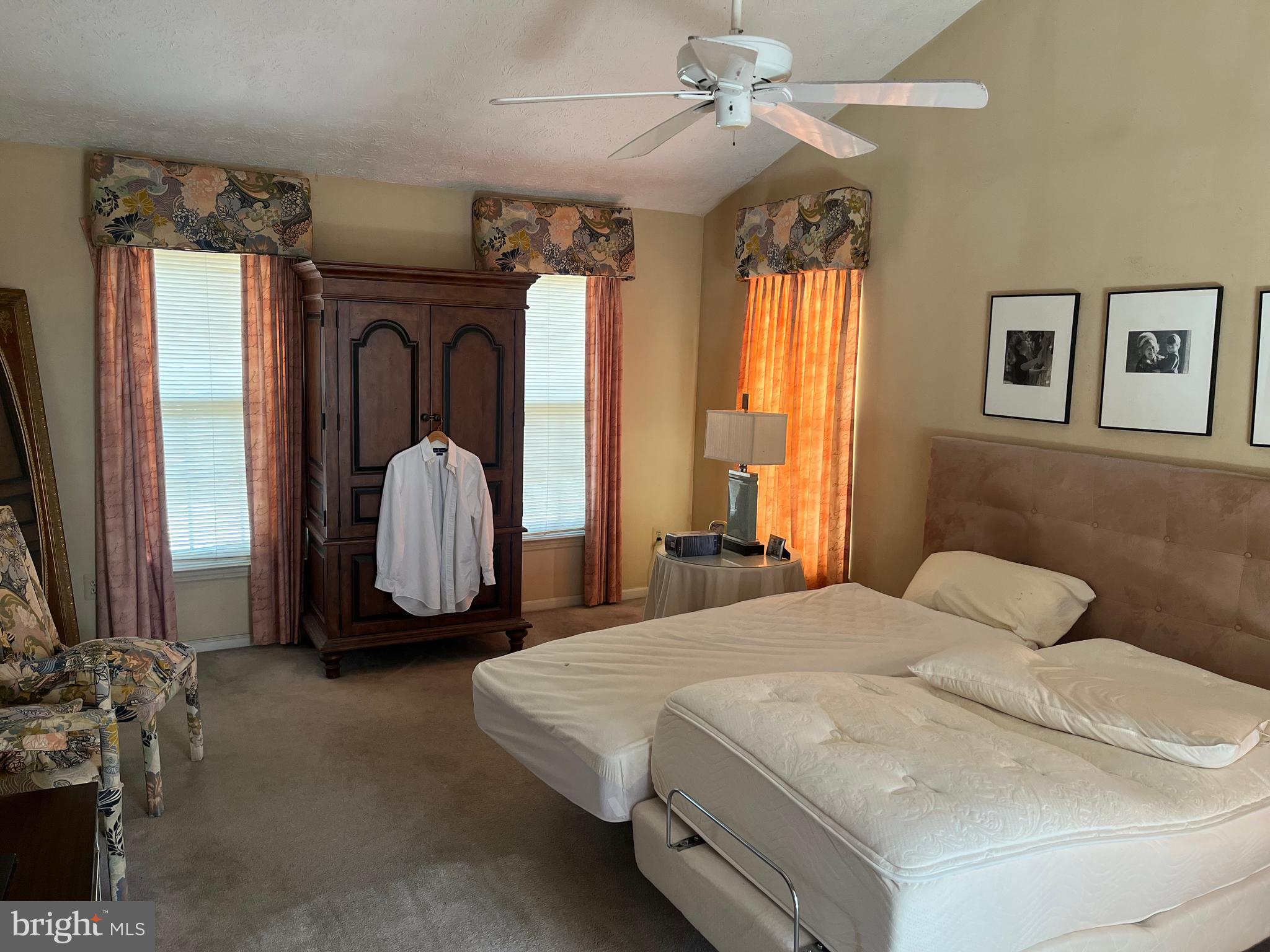 CROFTON WOODS - Residential