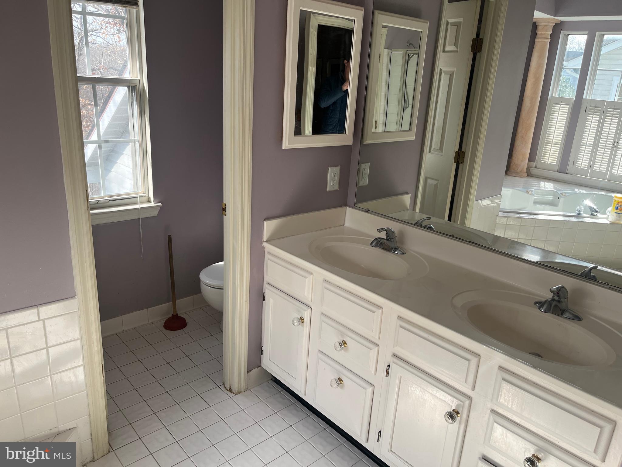 CROFTON WOODS - Residential