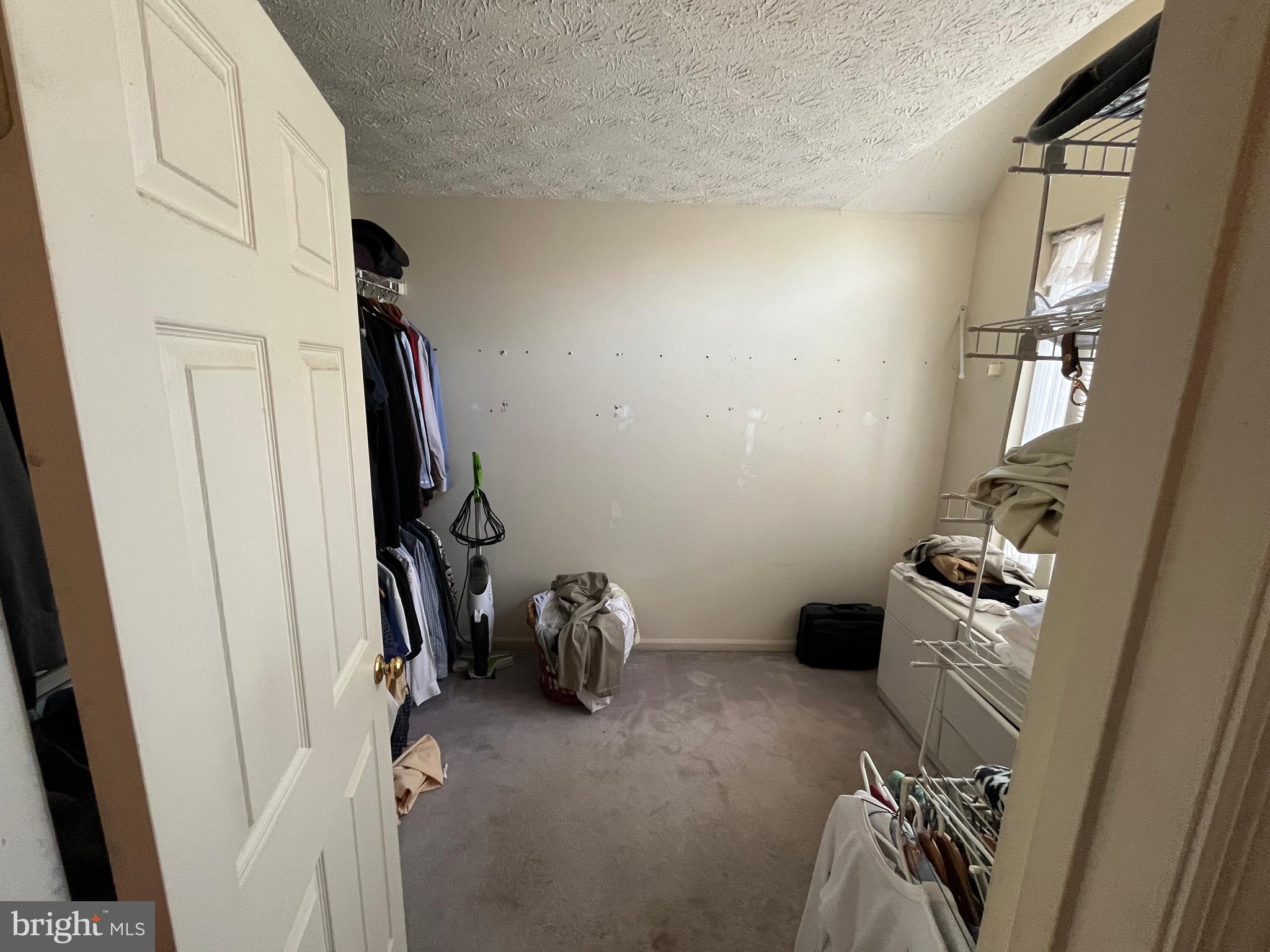 CROFTON WOODS - Residential