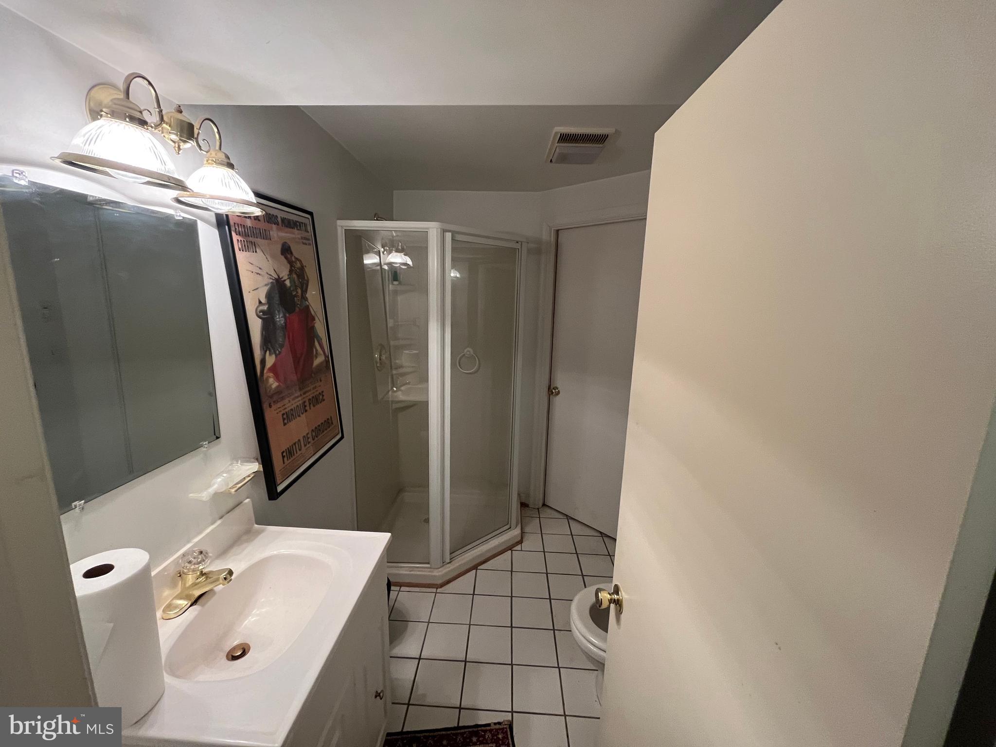 CROFTON WOODS - Residential