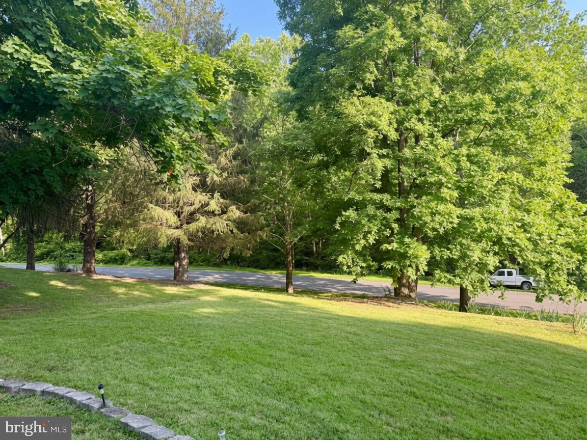 219 LAKESIDE DRIVE