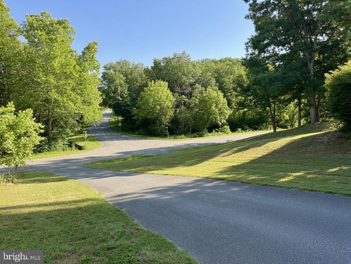 219 LAKESIDE DRIVE