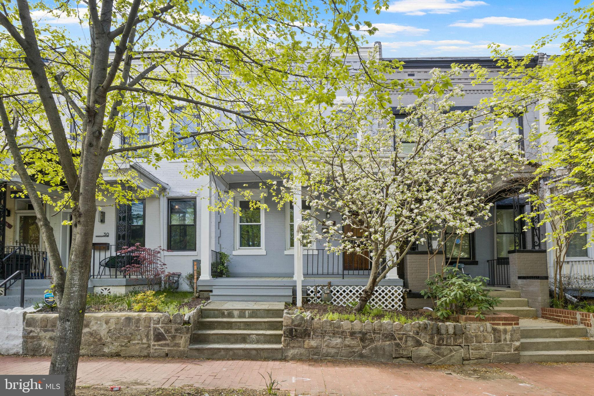 32 RANDOLPH PLACE NW