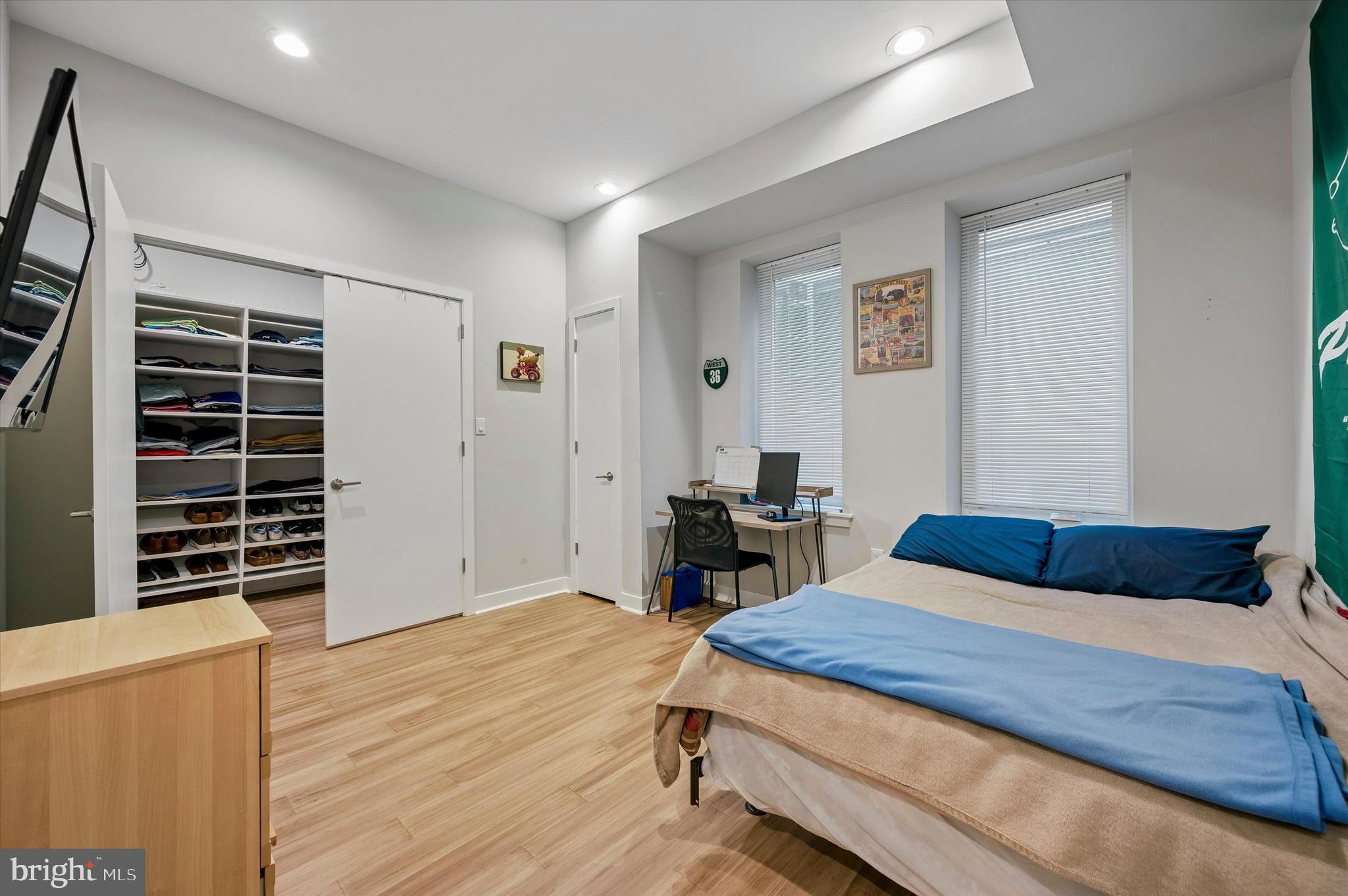 FRANCISVILLE - Residential