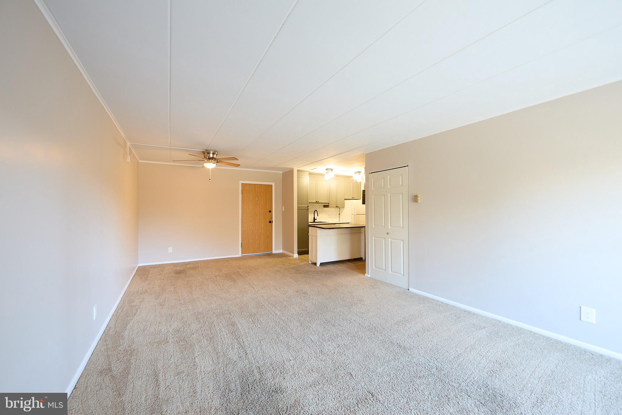 PARKER CONDO - Residential